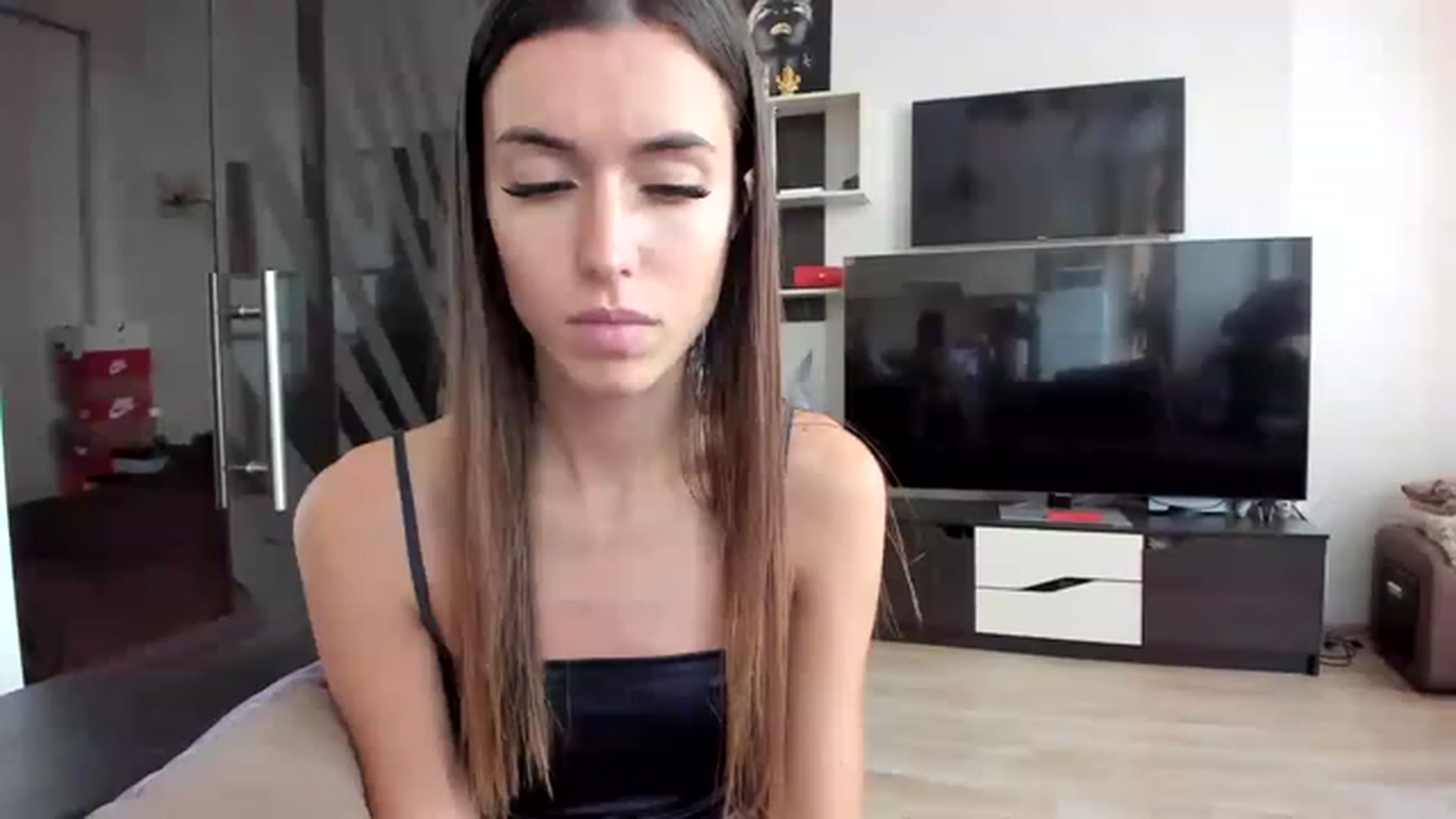 Gallery image thumbnail from Onekiss1's myfreecams stream on, 01/31/2023, 12:29 image 6 of 20