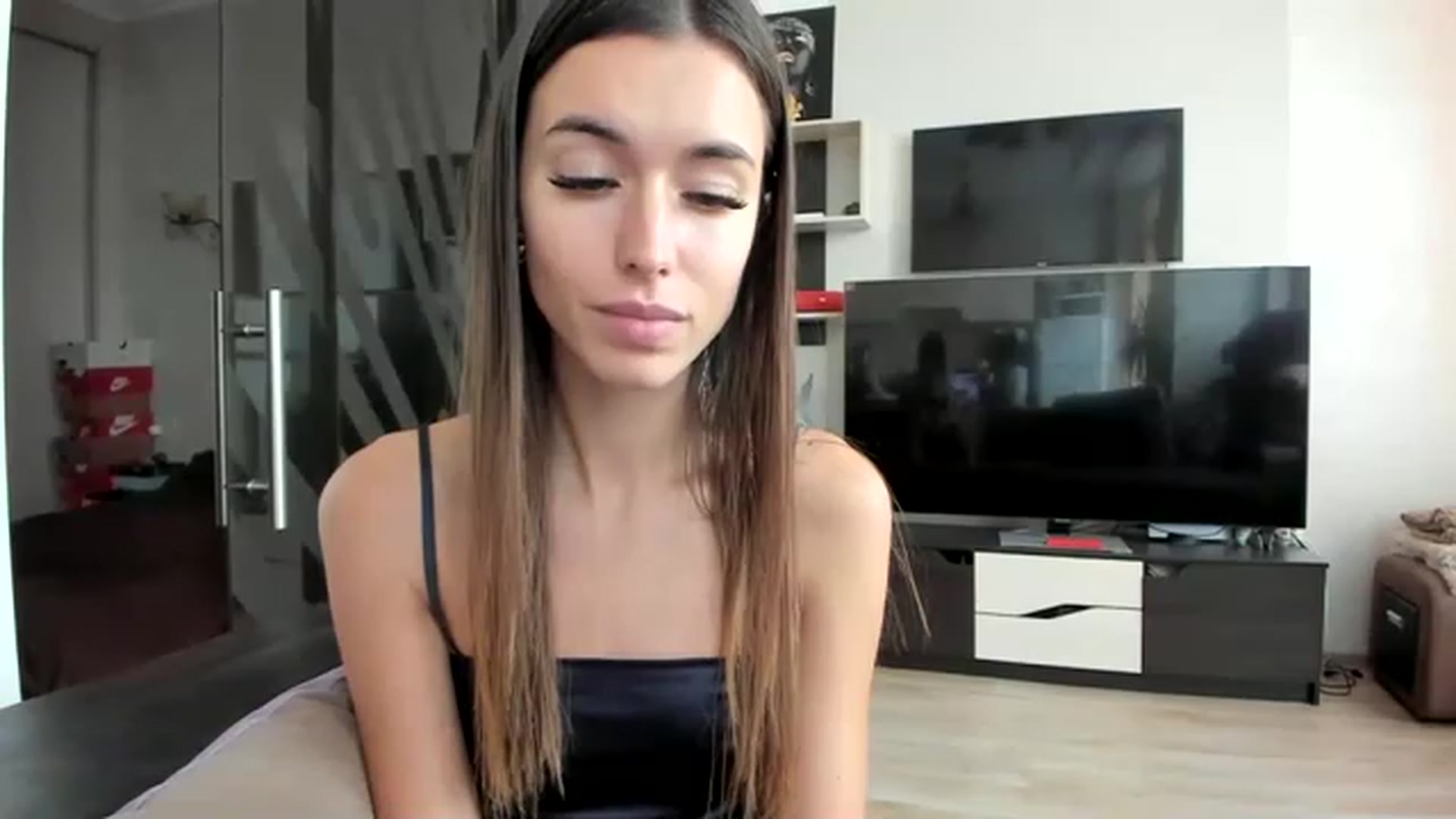 Gallery image thumbnail from Onekiss1's myfreecams stream on, 01/31/2023, 12:29 image 3 of 20