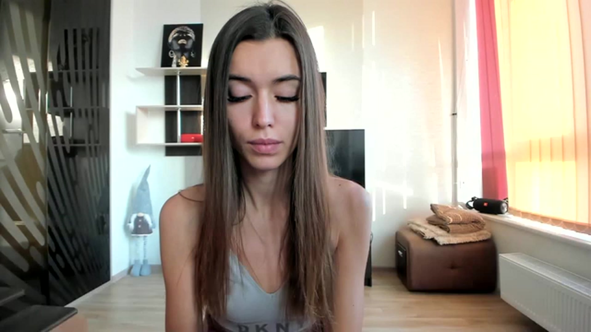 Gallery image thumbnail from Onekiss1's myfreecams stream on, 02/06/2023, 06:28 image 18 of 20