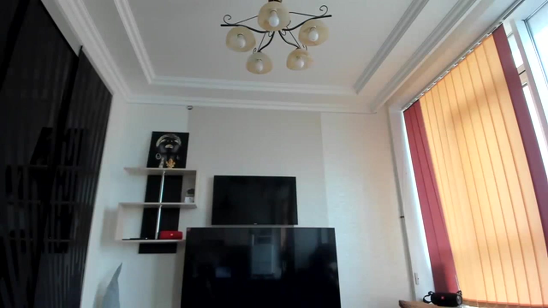 Gallery image thumbnail from Onekiss1's myfreecams stream on, 02/07/2023, 09:57 image 4 of 20