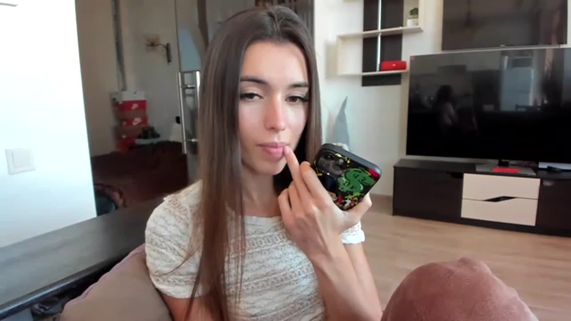 Gallery image thumbnail from Onekiss1's myfreecams stream on, 02/09/2023, 12:53 image 14 of 20