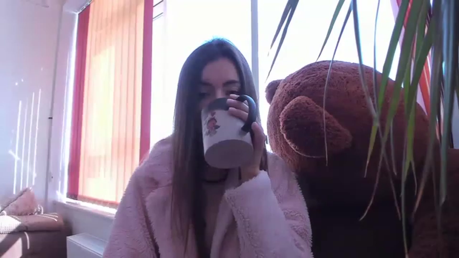 Gallery image thumbnail from Onekiss1's myfreecams stream on, 02/17/2023, 07:41 image 15 of 20