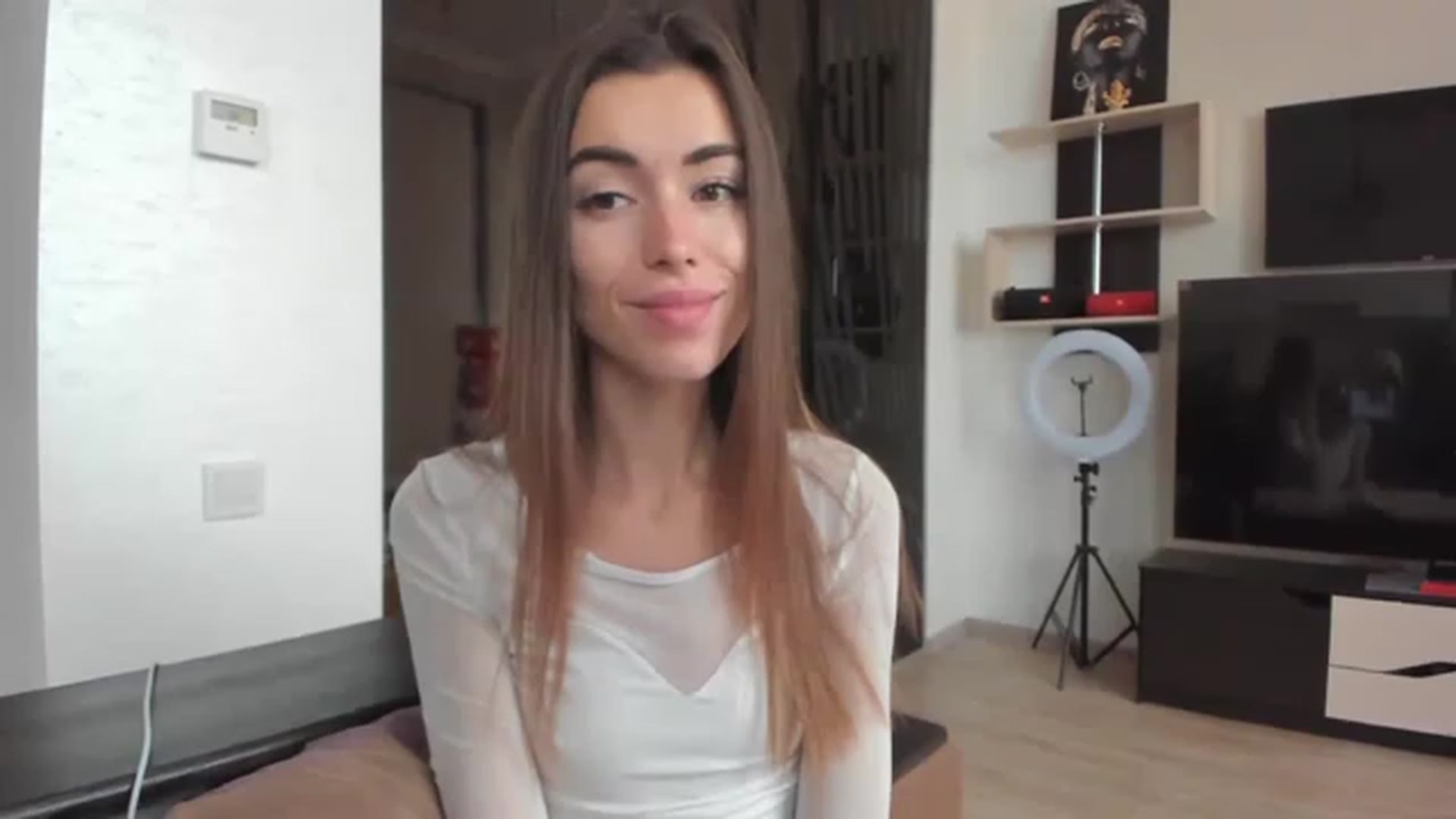 Gallery image thumbnail from Onekiss1's myfreecams stream on, 02/18/2023, 06:48 image 1 of 20