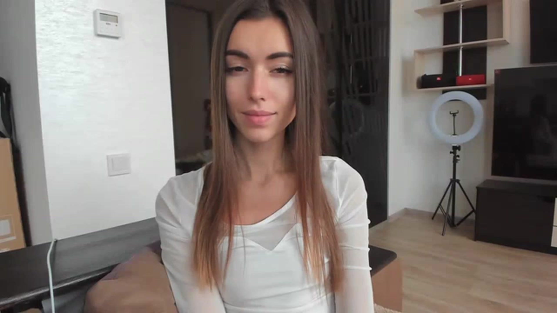 Gallery image thumbnail from Onekiss1's myfreecams stream on, 02/18/2023, 07:34 image 6 of 20