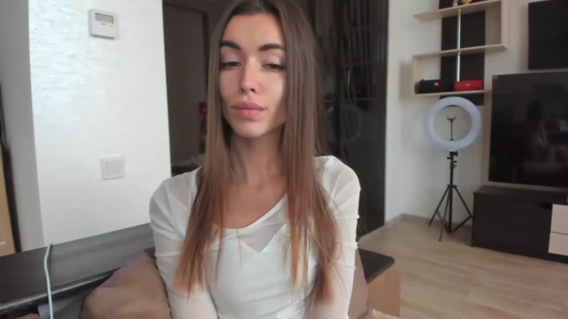 Gallery image thumbnail from Onekiss1's myfreecams stream on, 02/18/2023, 07:34 image 3 of 20