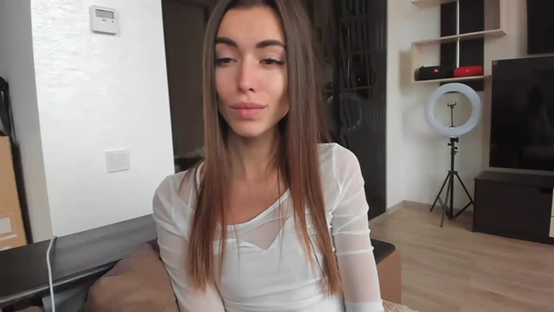 Gallery image thumbnail from Onekiss1's myfreecams stream on, 02/18/2023, 07:34 image 11 of 20
