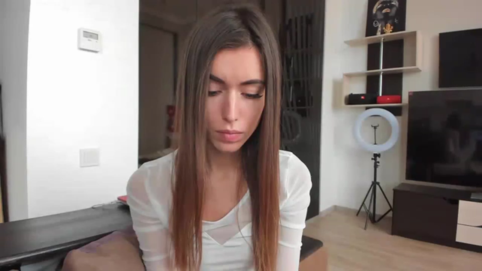 Gallery image thumbnail from Onekiss1's myfreecams stream on, 02/18/2023, 10:30 image 2 of 20