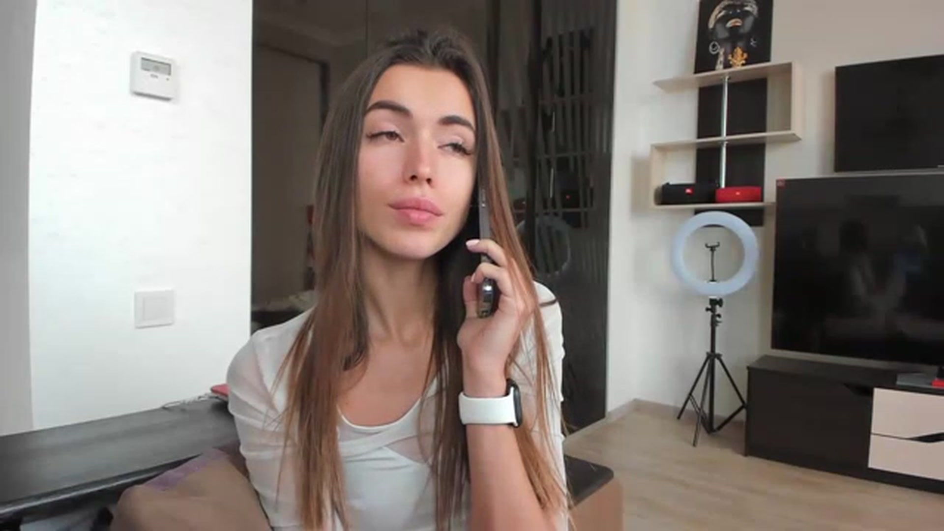 Gallery image thumbnail from Onekiss1's myfreecams stream on, 02/18/2023, 10:30 image 6 of 20