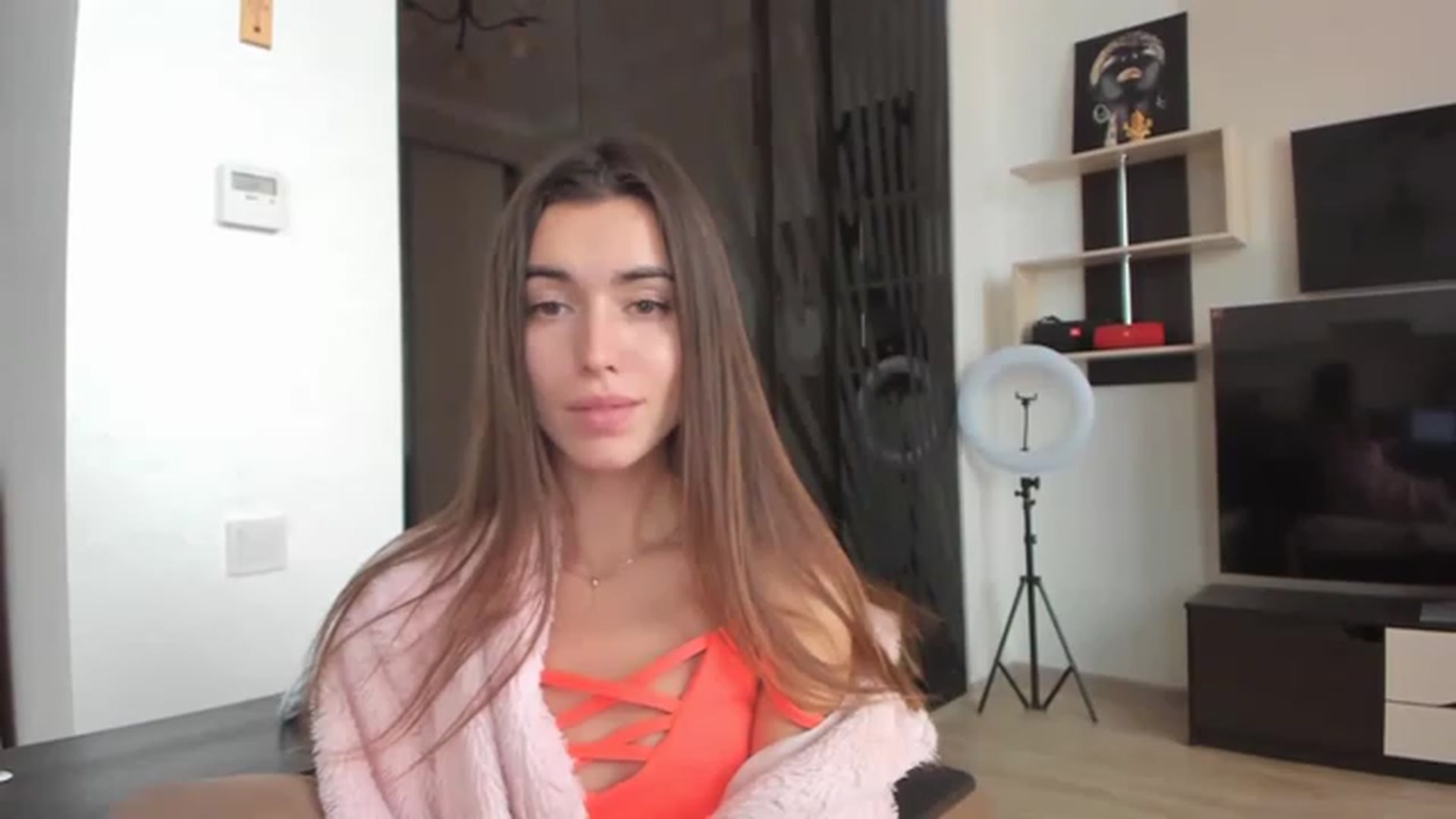 Gallery image thumbnail from Onekiss1's myfreecams stream on, 02/26/2023, 14:17 image 2 of 20