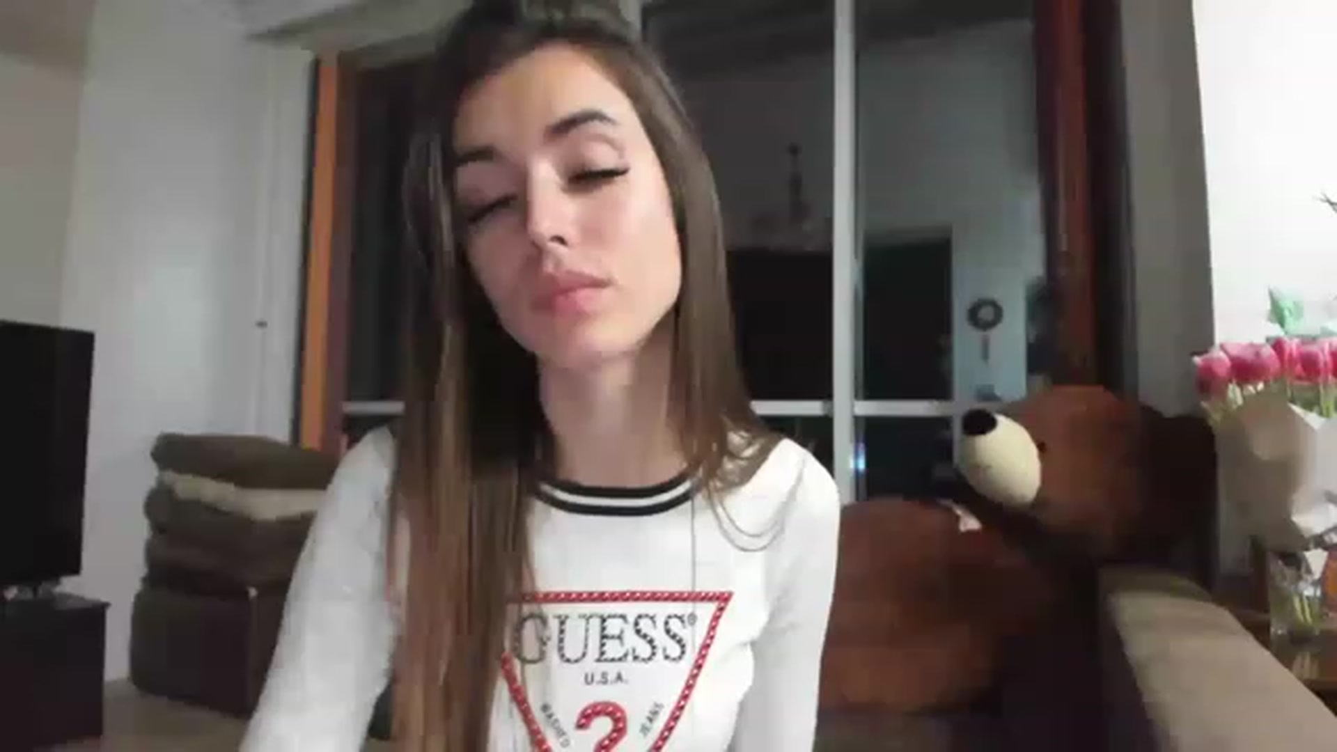 Gallery image thumbnail from Onekiss1's myfreecams stream on, 03/10/2023, 17:58 image 1 of 20