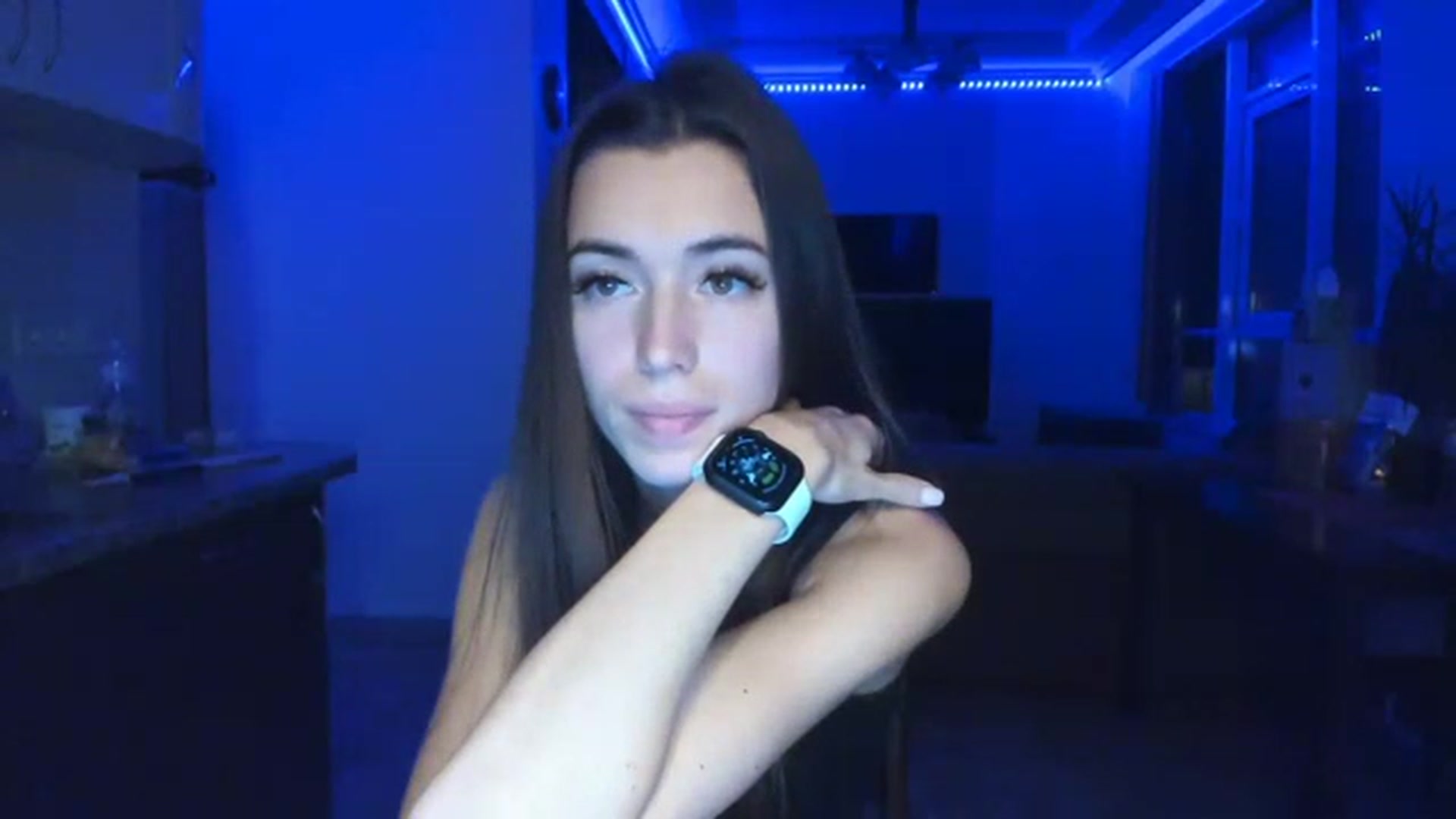 Gallery image thumbnail from Onekiss1's myfreecams stream on, 03/14/2023, 18:32 image 12 of 20