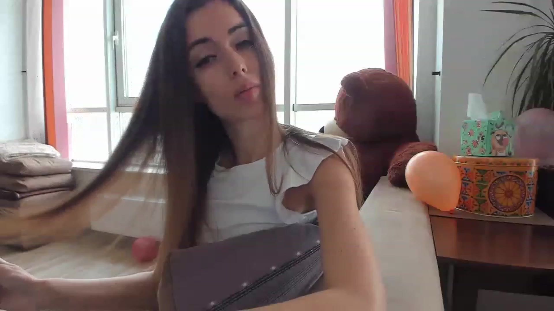 Gallery image thumbnail from Onekiss1's myfreecams stream on, 04/12/2023, 06:35 image 17 of 20