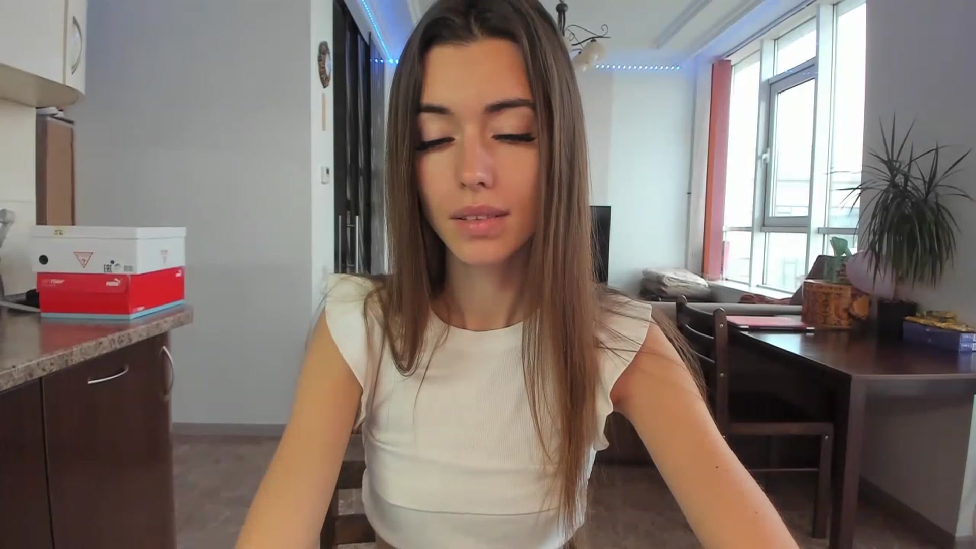 Gallery image thumbnail from Onekiss1's myfreecams stream on, 04/13/2023, 05:19 image 13 of 20