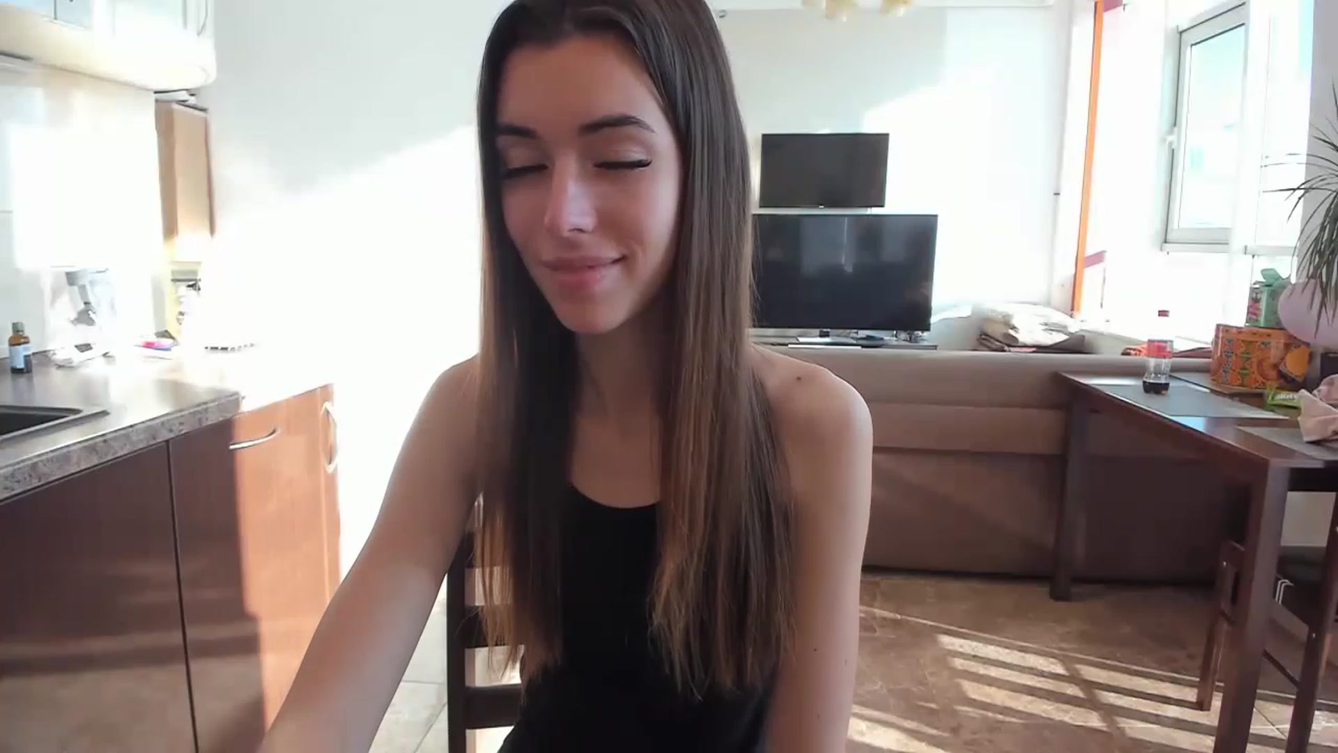Gallery image thumbnail from Onekiss1's myfreecams stream on, 04/14/2023, 06:15 image 2 of 20