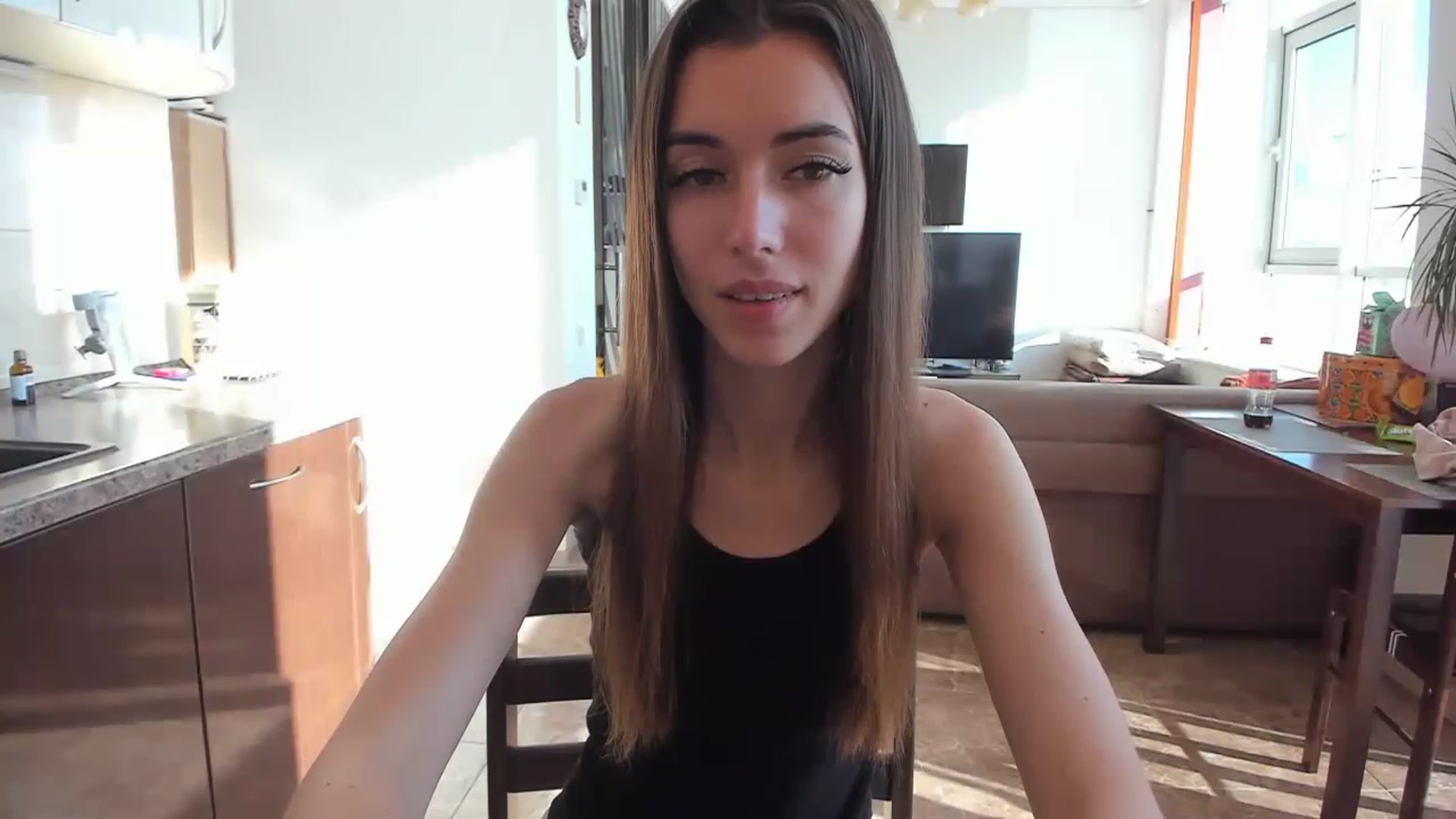 Gallery image thumbnail from Onekiss1's myfreecams stream on, 04/14/2023, 06:15 image 3 of 20