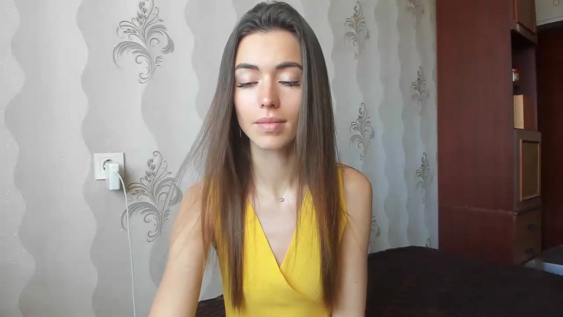 Gallery image thumbnail from Onekiss1's myfreecams stream on, 04/23/2023, 07:00 image 16 of 20