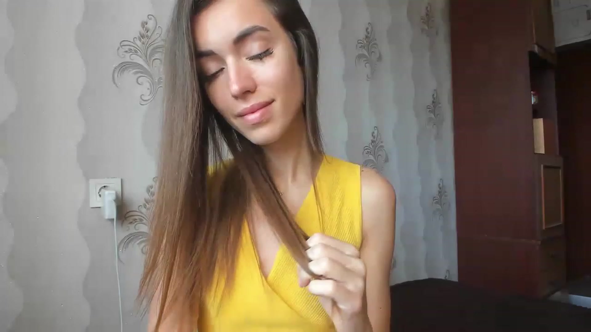 Gallery image thumbnail from Onekiss1's myfreecams stream on, 04/23/2023, 07:00 image 3 of 20