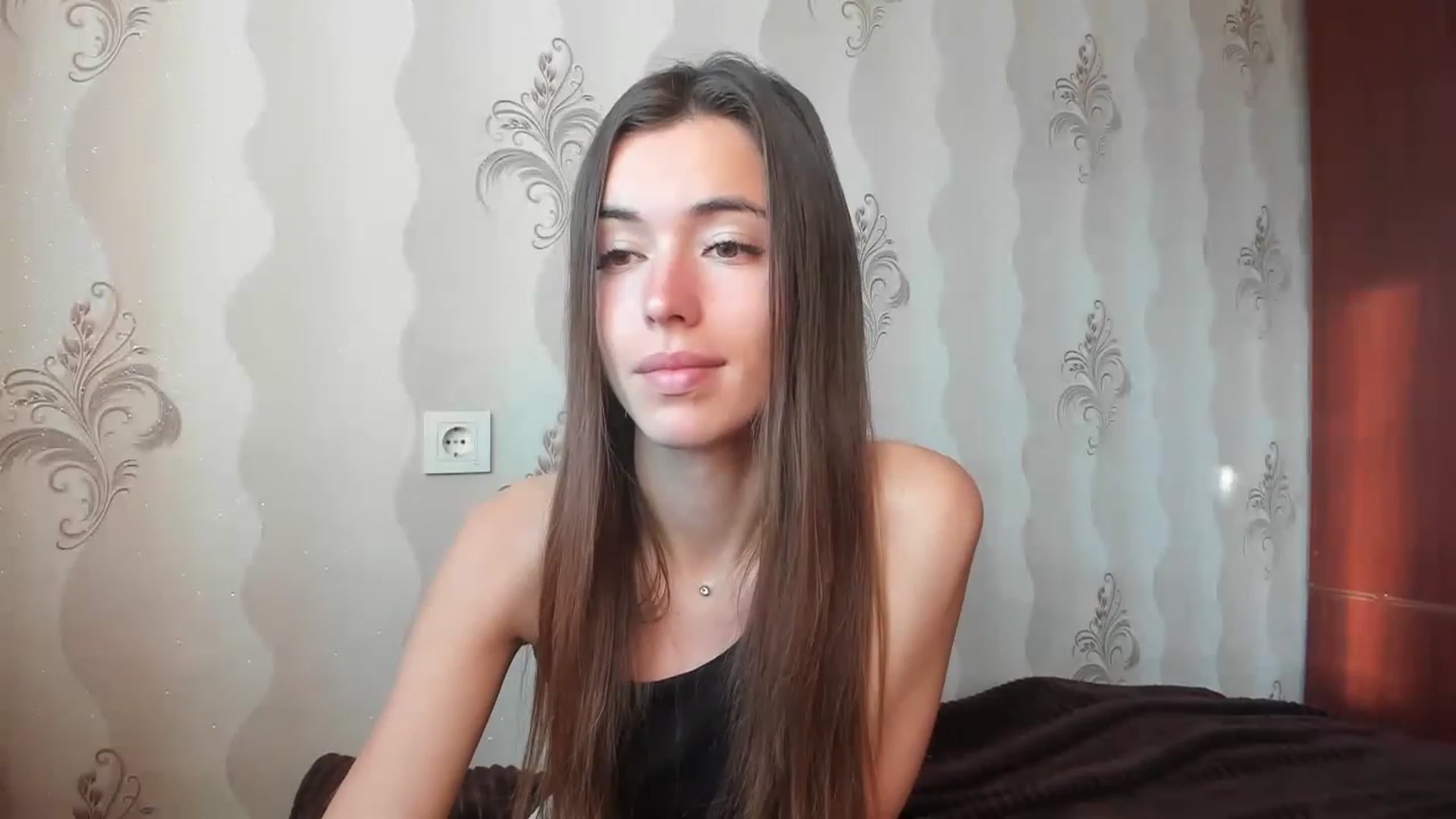 Gallery image thumbnail from Onekiss1's myfreecams stream on, 04/25/2023, 04:51 image 4 of 20