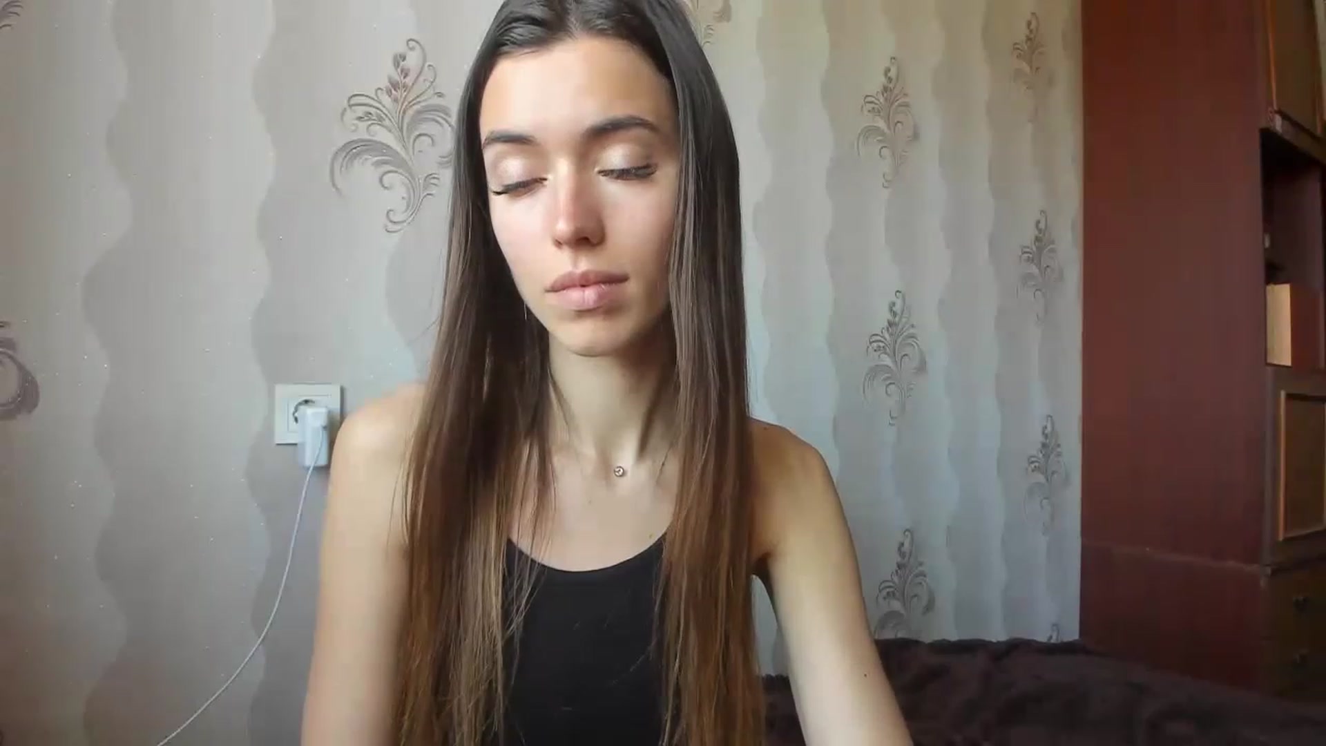 Gallery image thumbnail from Onekiss1's myfreecams stream on, 04/25/2023, 07:53 image 14 of 20