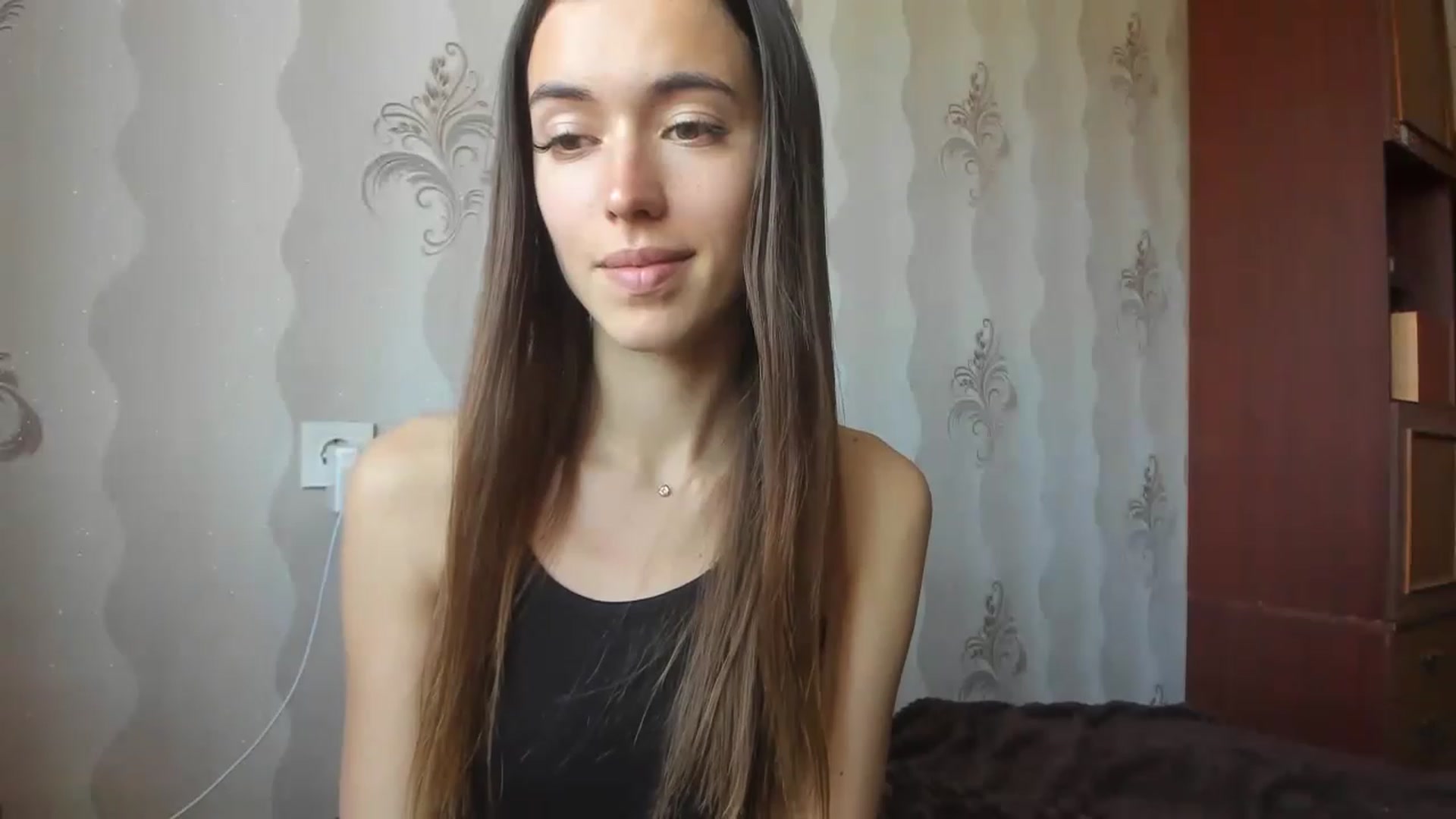 Gallery image thumbnail from Onekiss1's myfreecams stream on, 04/25/2023, 07:53 image 6 of 20
