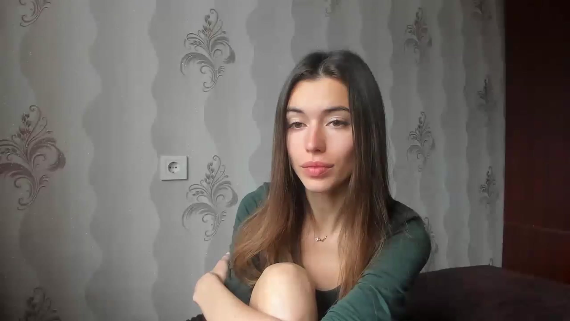 Gallery image thumbnail from Onekiss1's myfreecams stream on, 04/27/2023, 06:00 image 5 of 20