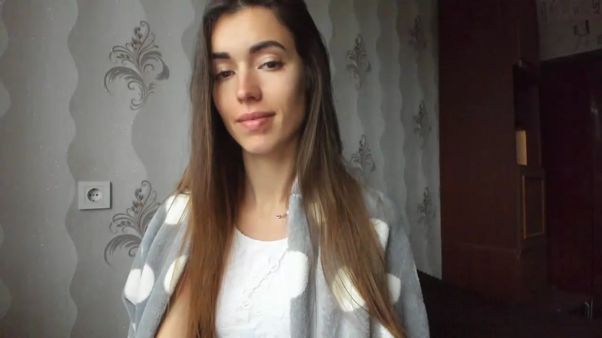 Gallery image thumbnail from Onekiss1's myfreecams stream on, 04/30/2023, 05:11 image 15 of 20