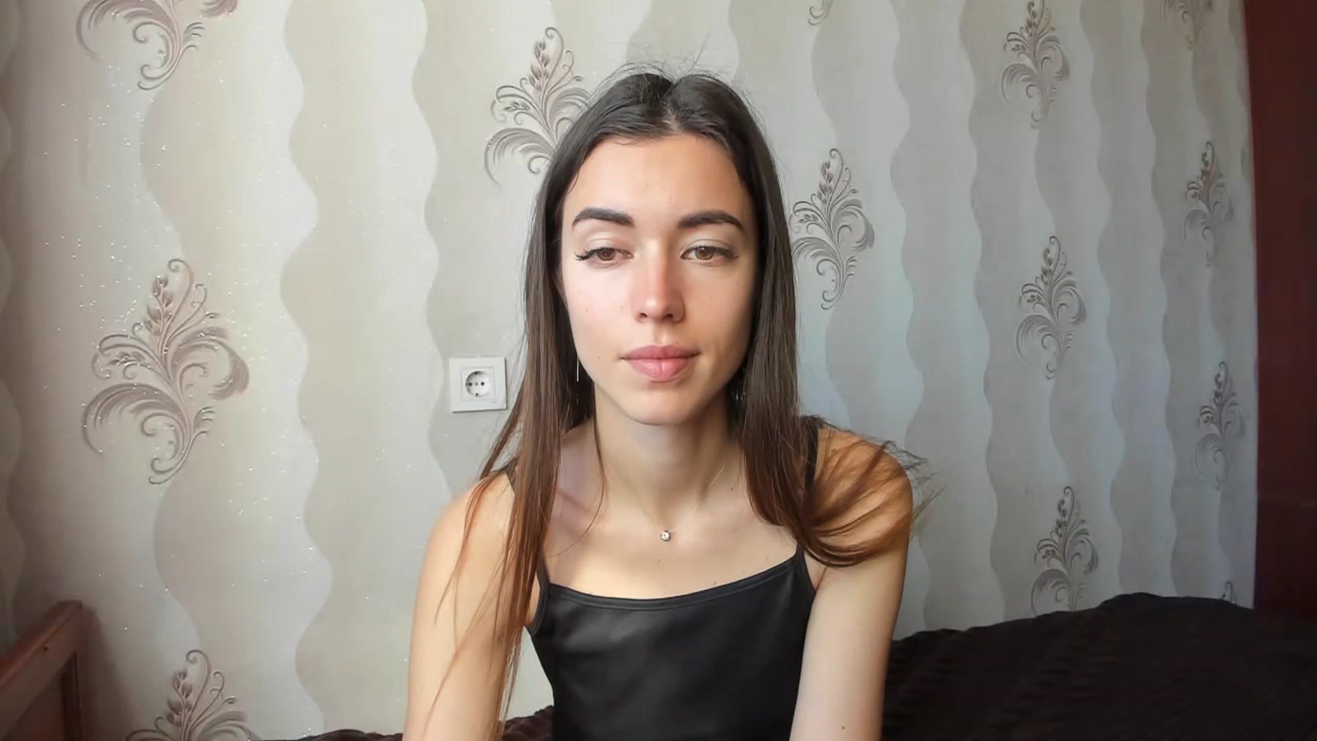 Gallery image thumbnail from Onekiss1's myfreecams stream on, 05/02/2023, 06:55 image 4 of 20