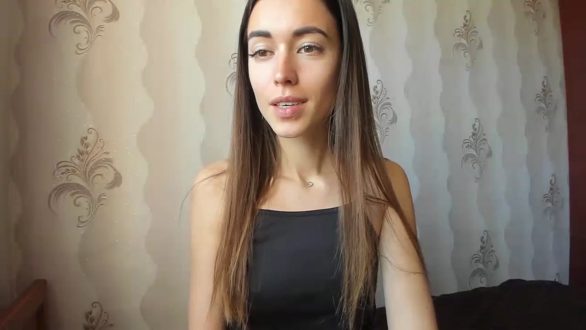 Gallery image thumbnail from Onekiss1's myfreecams stream on, 05/02/2023, 07:09 image 2 of 20