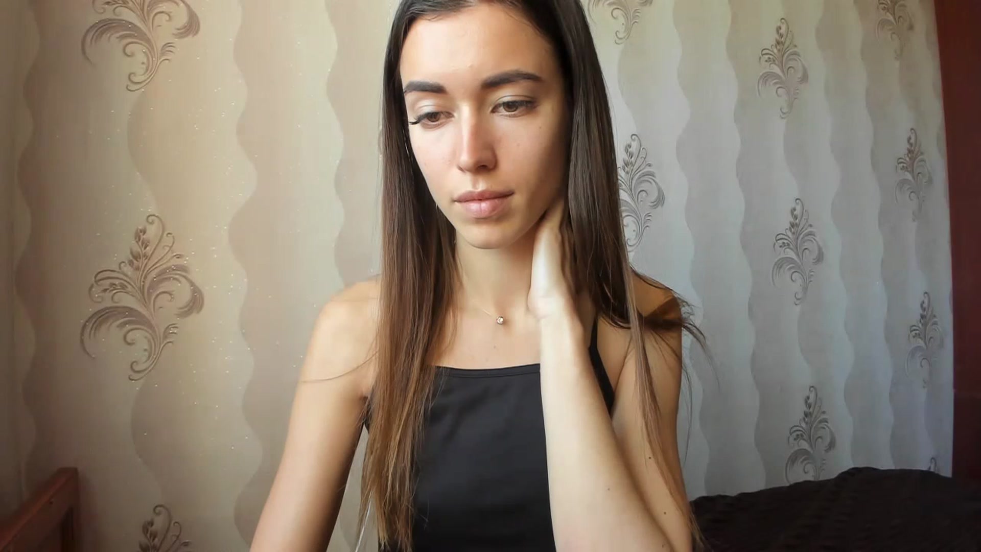 Gallery image thumbnail from Onekiss1's myfreecams stream on, 05/02/2023, 07:09 image 8 of 20