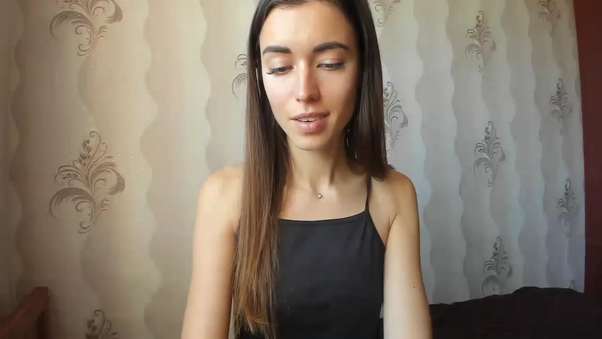 Gallery image thumbnail from Onekiss1's myfreecams stream on, 05/02/2023, 07:09 image 17 of 20