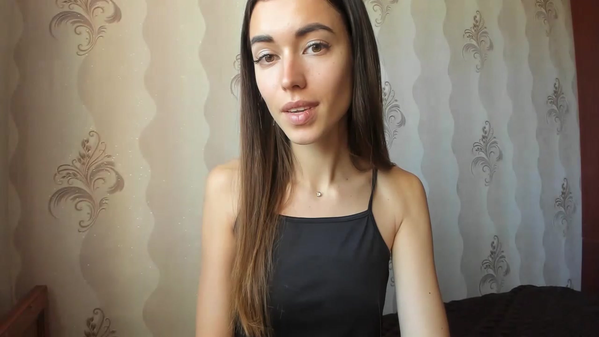 Gallery image thumbnail from Onekiss1's myfreecams stream on, 05/02/2023, 07:09 image 15 of 20