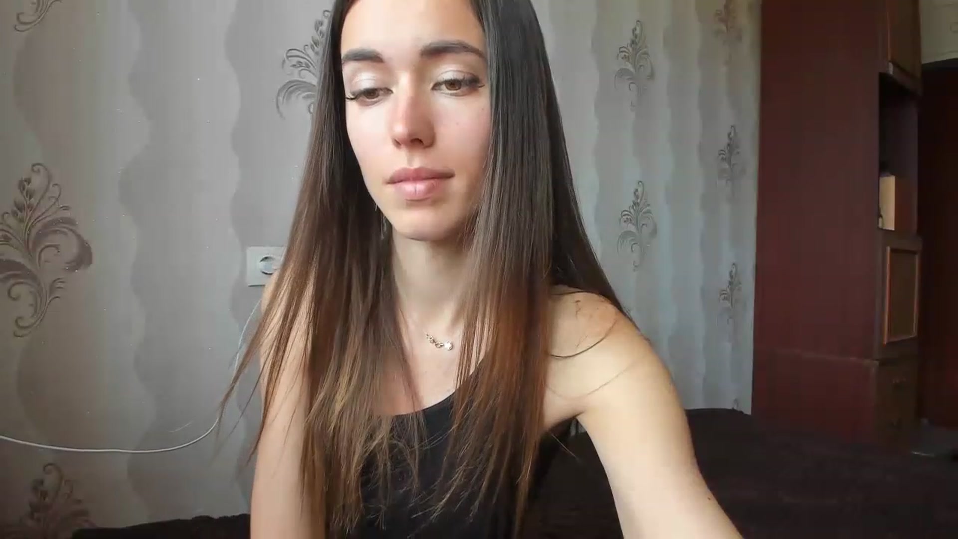 Gallery image thumbnail from Onekiss1's myfreecams stream on, 05/03/2023, 07:52 image 19 of 20