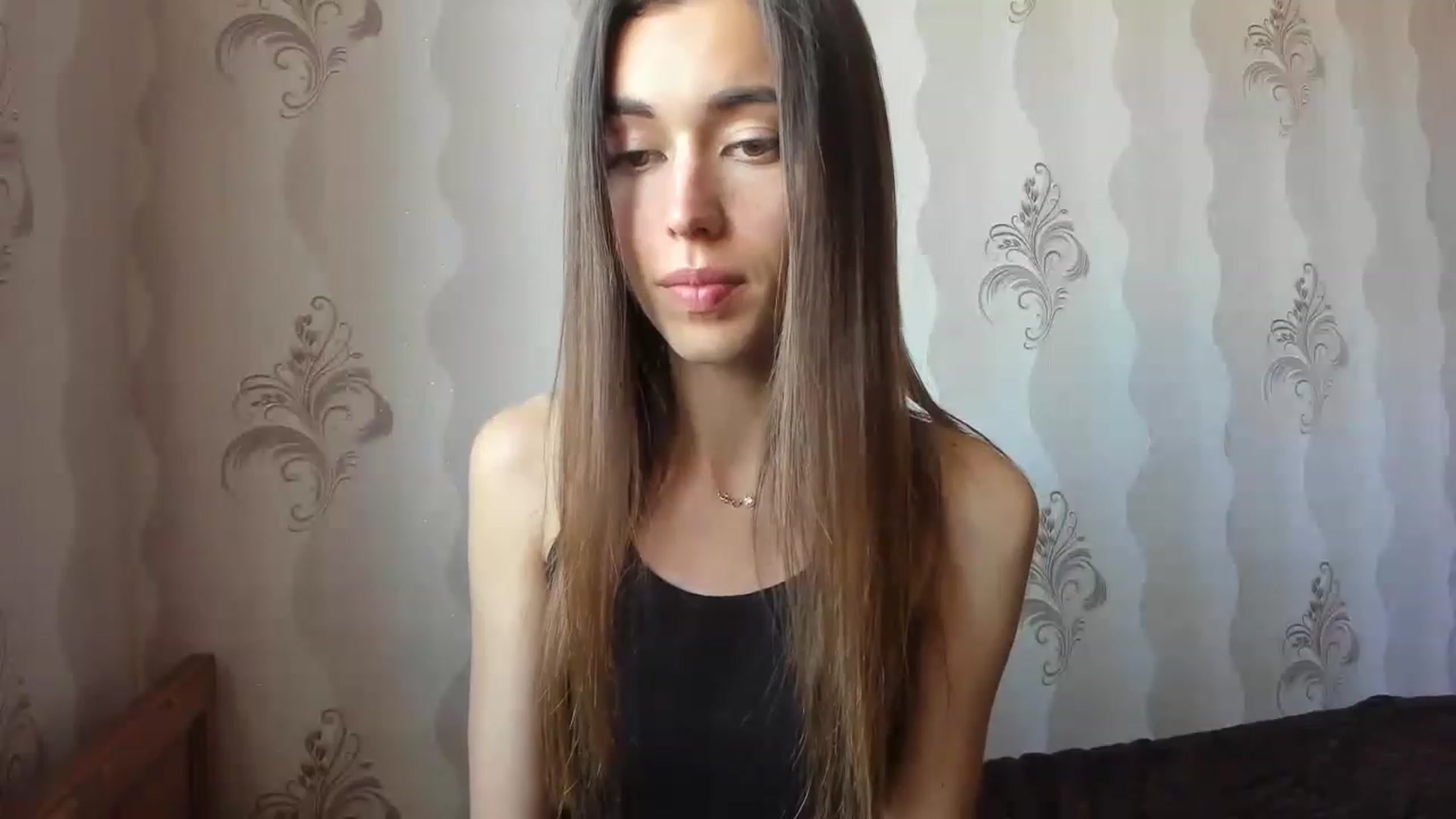 Gallery image thumbnail from Onekiss1's myfreecams stream on, 05/03/2023, 09:35 image 9 of 20