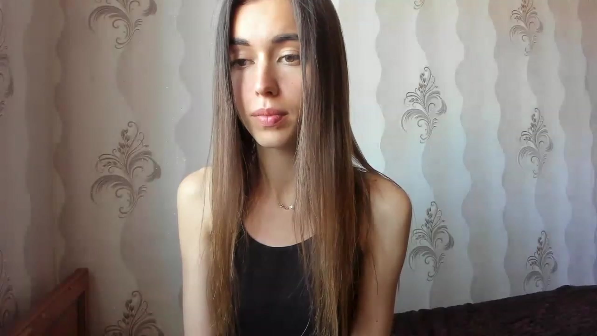Gallery image thumbnail from Onekiss1's myfreecams stream on, 05/03/2023, 09:35 image 10 of 20