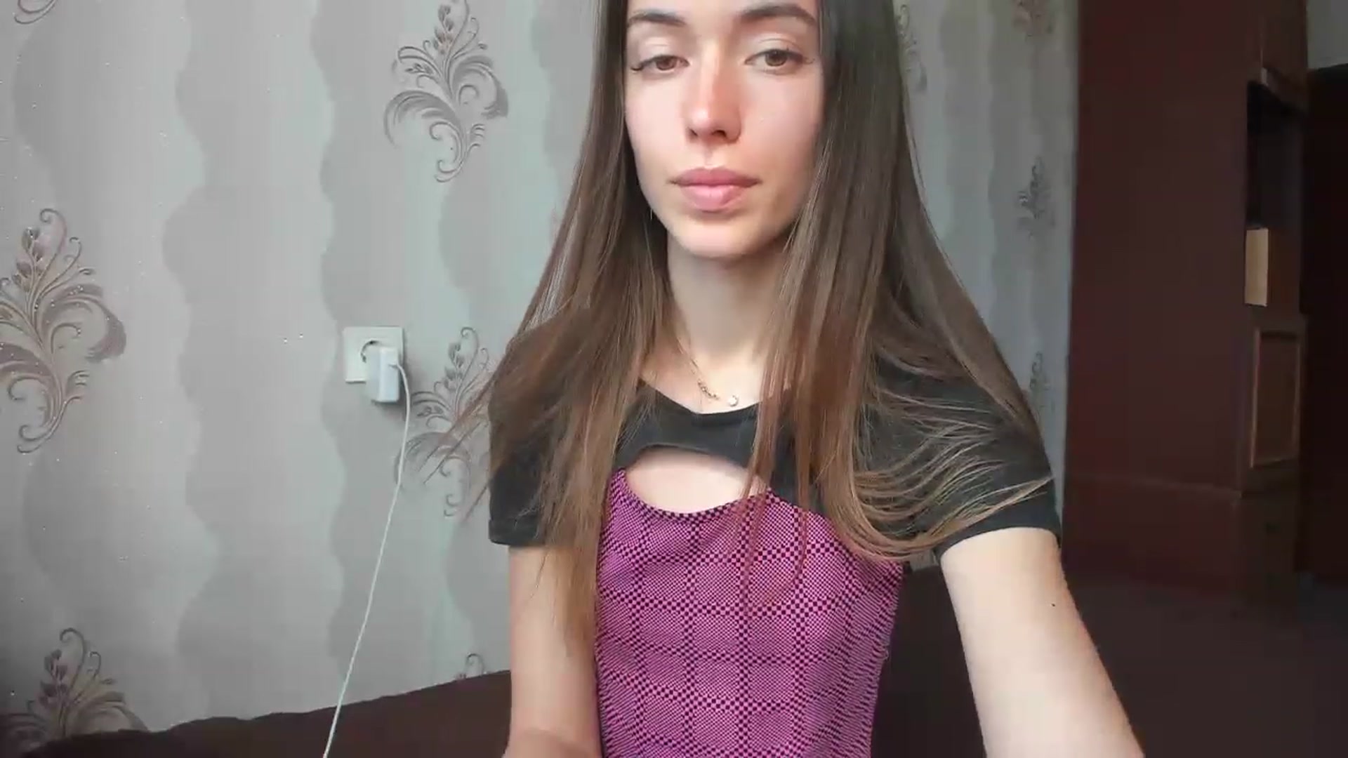 Gallery image thumbnail from Onekiss1's myfreecams stream on, 05/04/2023, 06:11 image 14 of 20