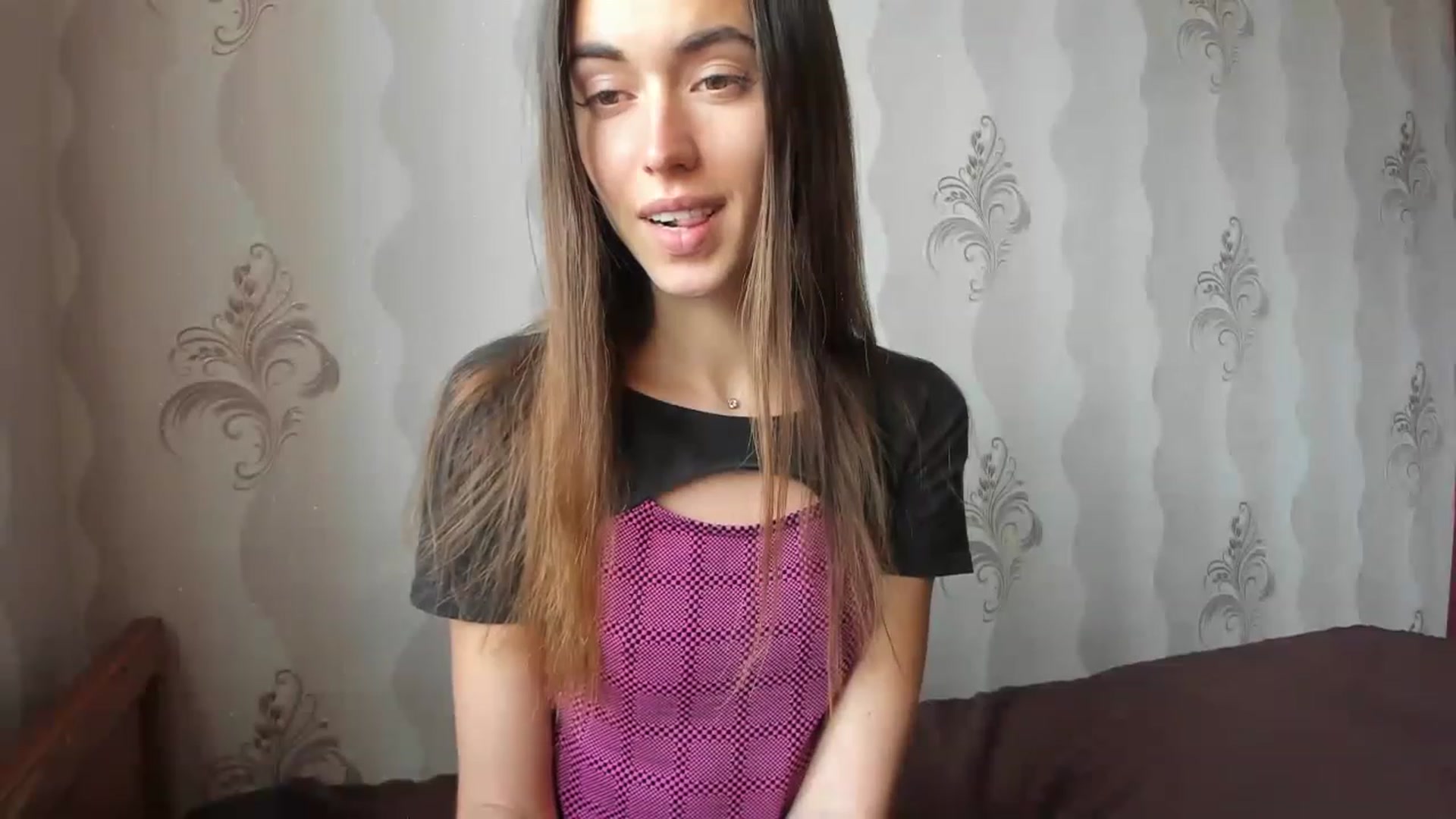 Gallery image thumbnail from Onekiss1's myfreecams stream on, 05/04/2023, 08:03 image 11 of 20