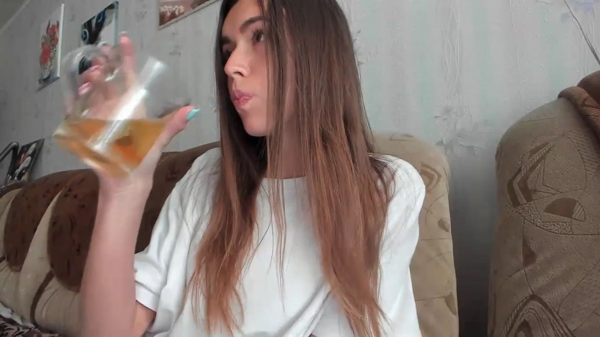 Gallery image thumbnail from Onekiss1's myfreecams stream on, 05/19/2023, 05:50 image 14 of 20