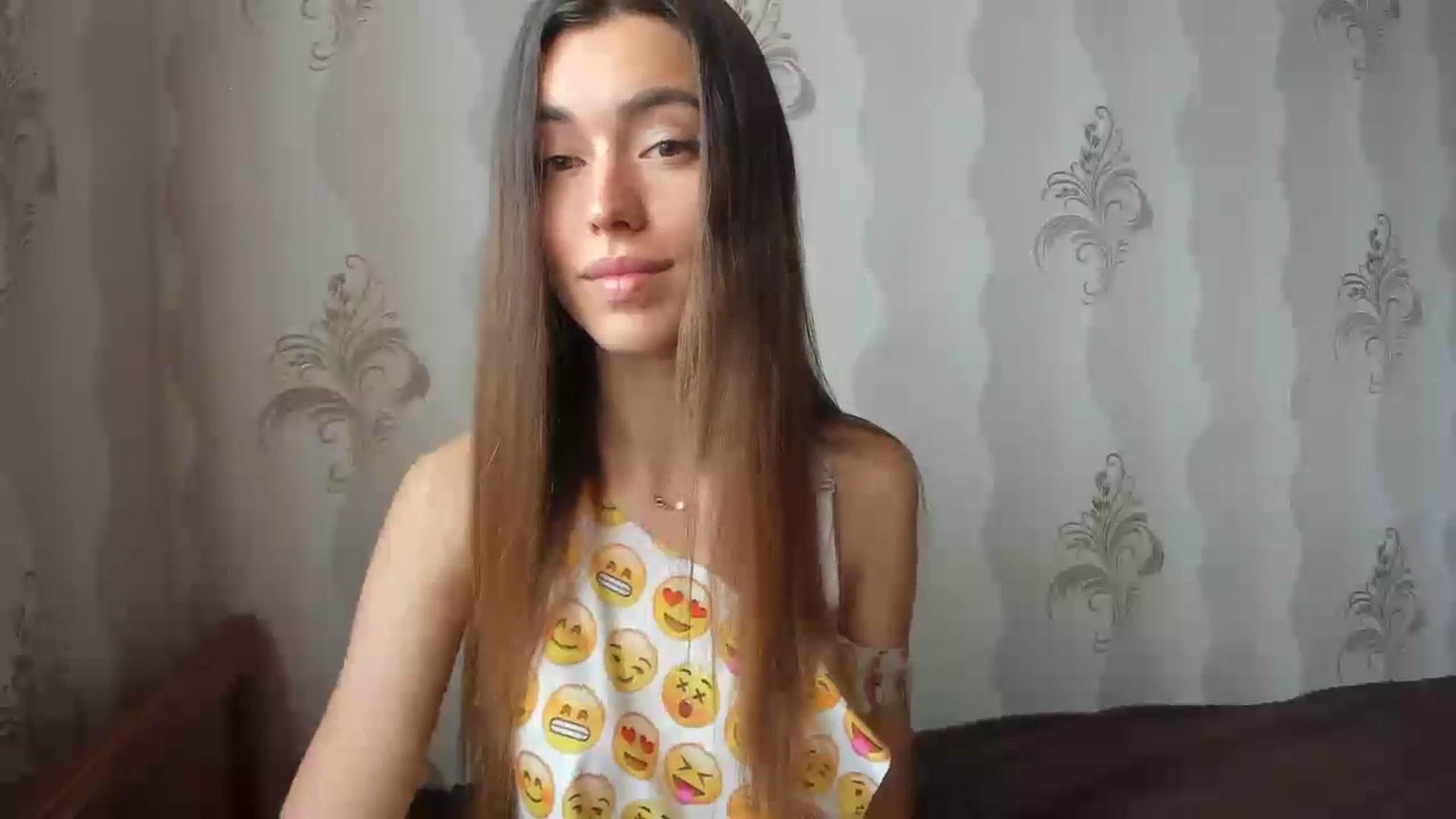 Gallery image thumbnail from Onekiss1's myfreecams stream on, 05/26/2023, 06:24 image 10 of 20