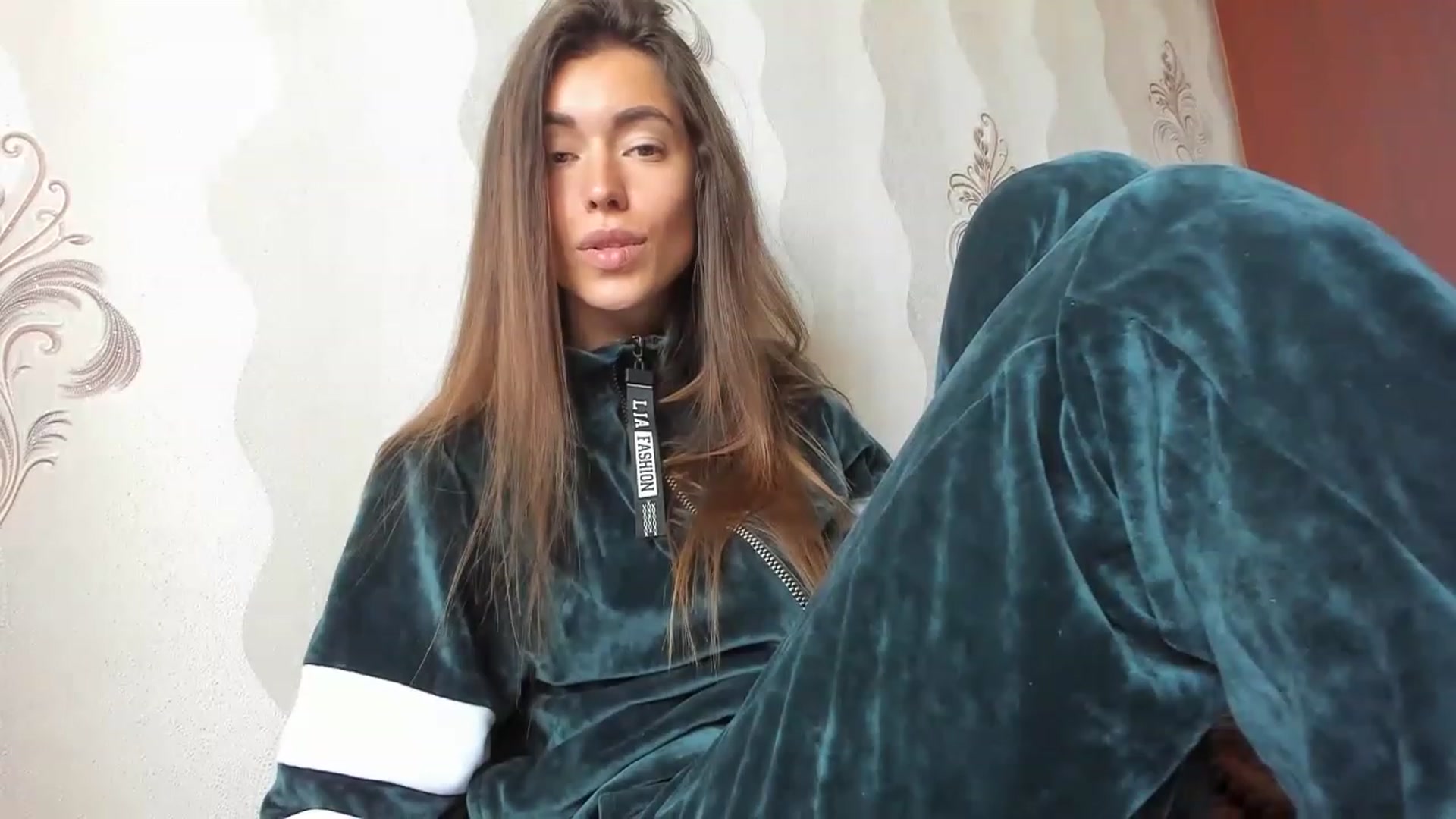 Gallery image thumbnail from Onekiss1's myfreecams stream on, 05/28/2023, 07:17 image 13 of 20