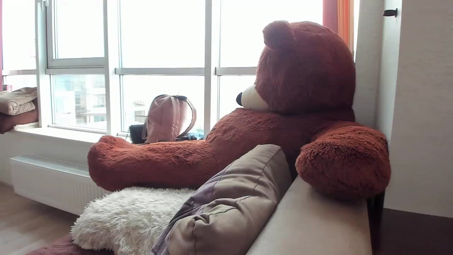 Gallery image thumbnail from Onekiss1's myfreecams stream on, 06/12/2023, 06:34 image 9 of 20