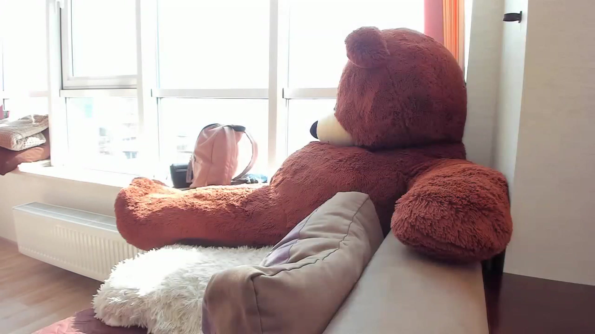 Gallery image thumbnail from Onekiss1's myfreecams stream on, 06/12/2023, 06:34 image 14 of 20
