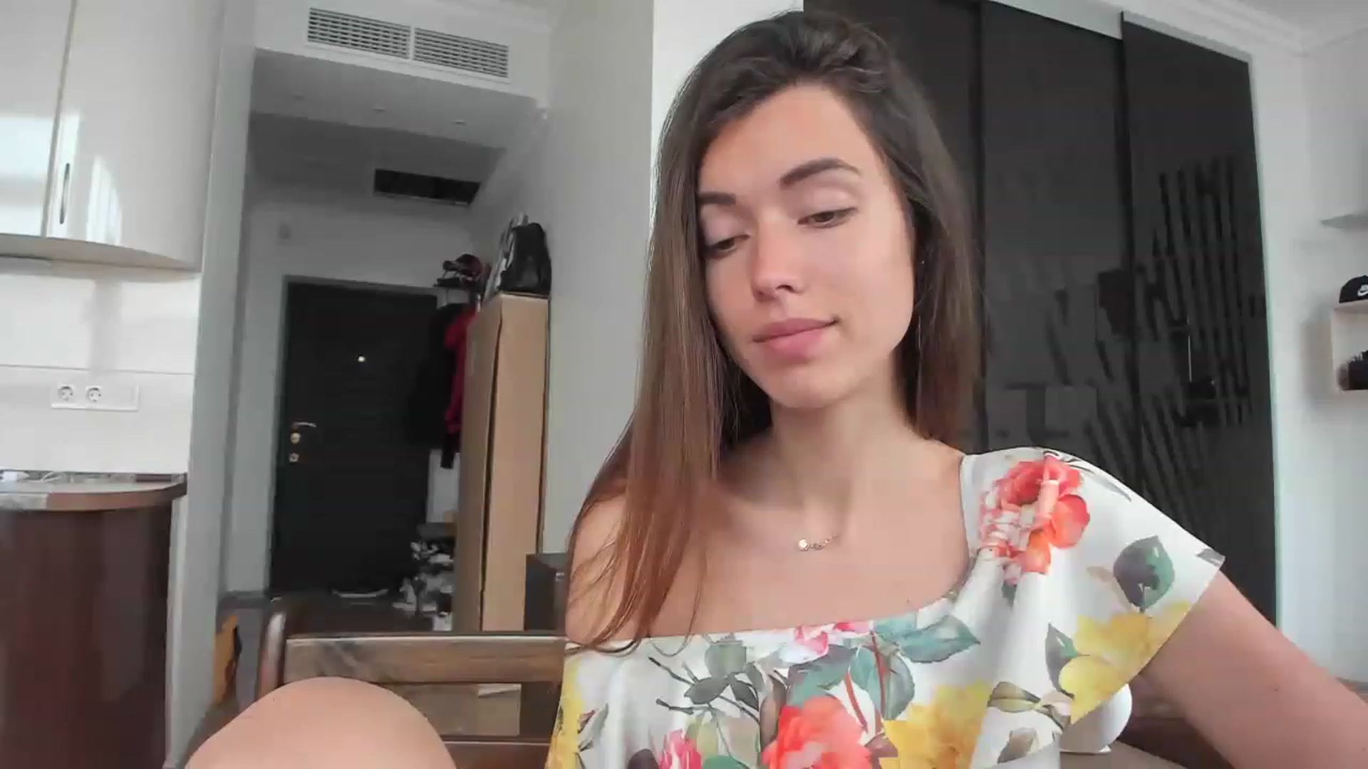 Gallery image thumbnail from Onekiss1's myfreecams stream on, 06/13/2023, 06:44 image 8 of 20