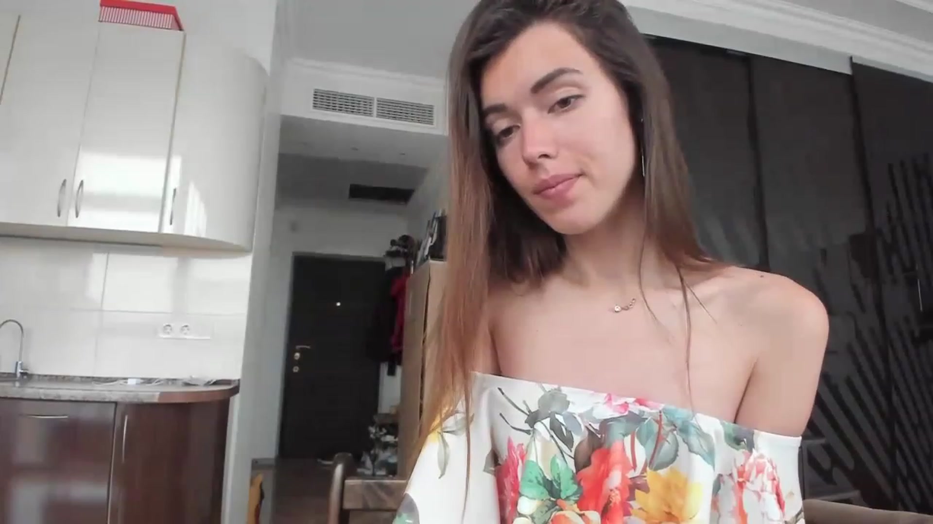 Gallery image thumbnail from Onekiss1's myfreecams stream on, 06/13/2023, 06:44 image 1 of 20
