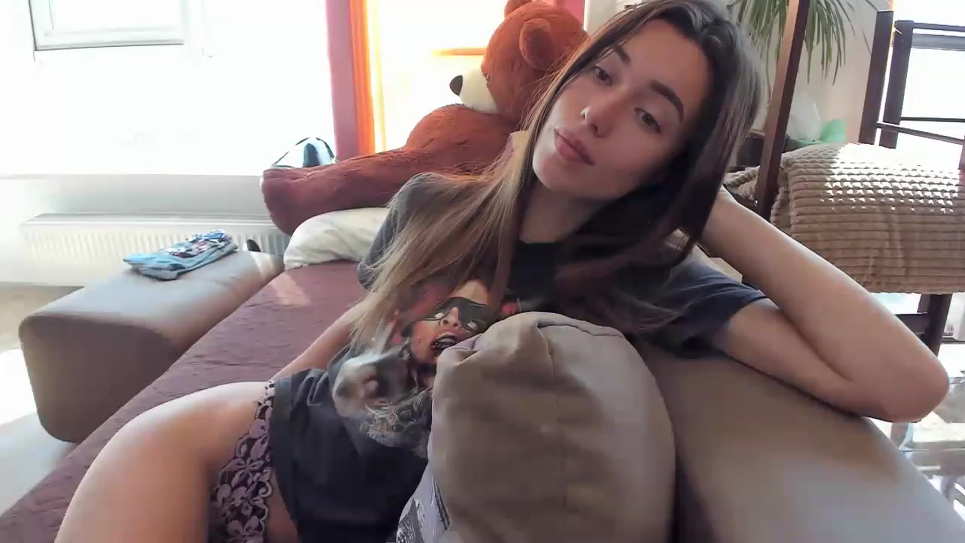 Gallery image thumbnail from Onekiss1's myfreecams stream on, 06/16/2023, 07:12 image 18 of 20