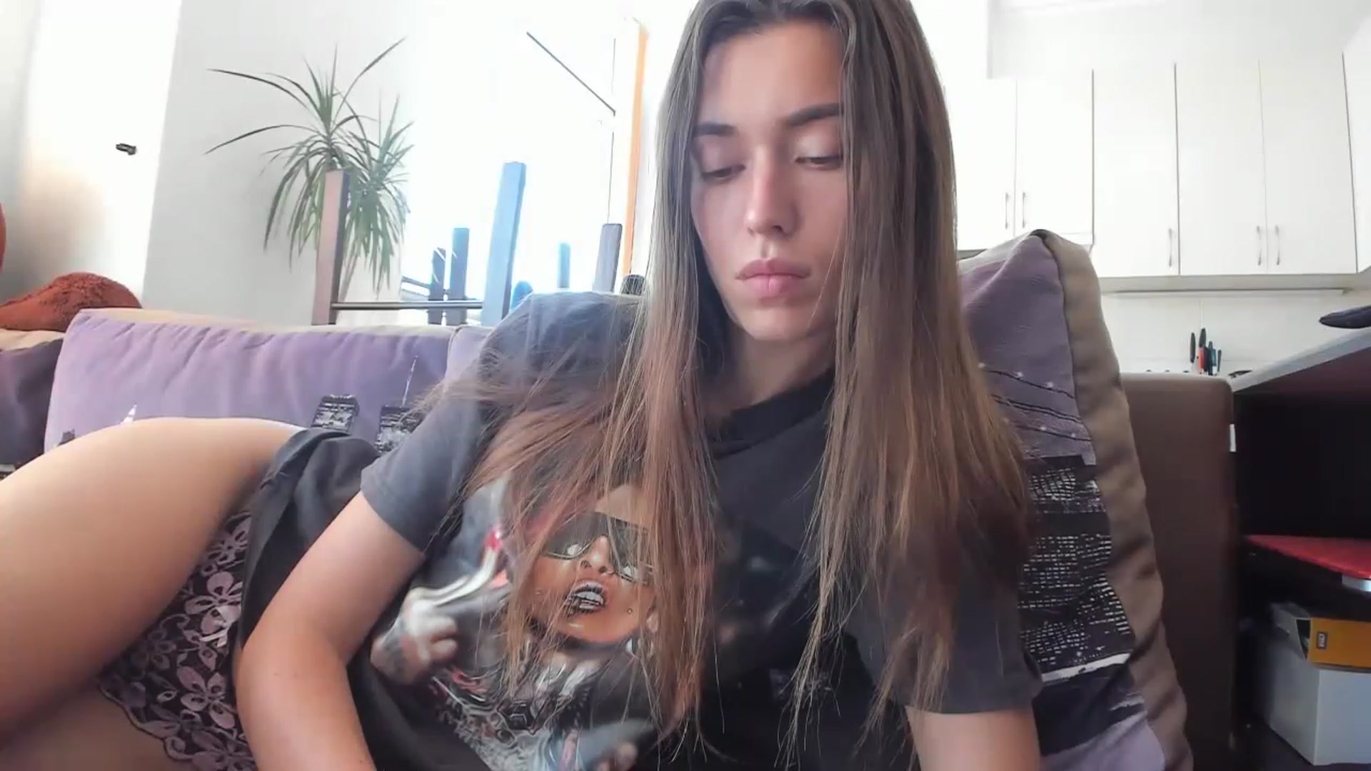 Gallery image thumbnail from Onekiss1's myfreecams stream on, 06/16/2023, 07:29 image 11 of 20