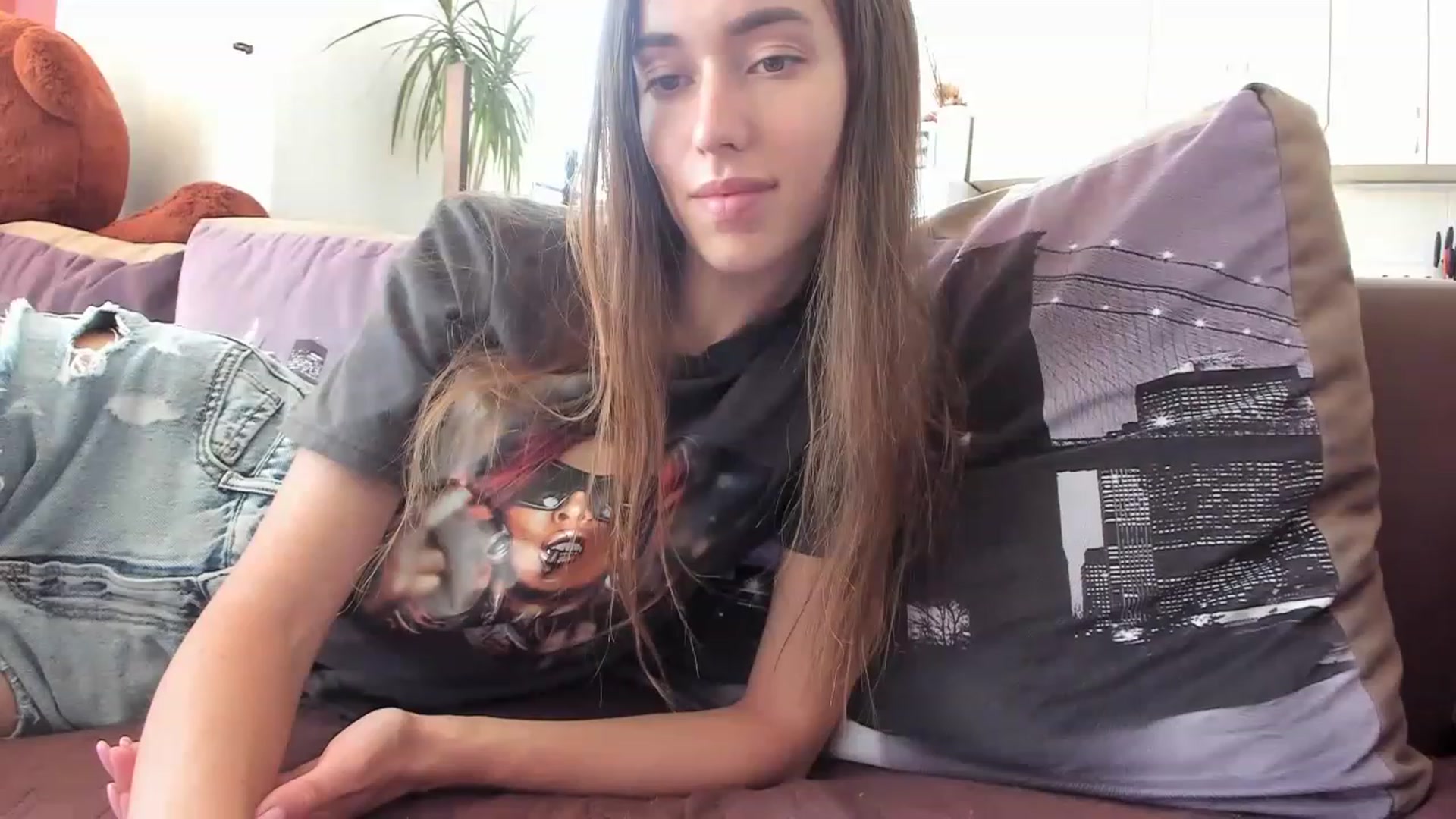 Gallery image thumbnail from Onekiss1's myfreecams stream on, 06/16/2023, 07:56 image 12 of 20
