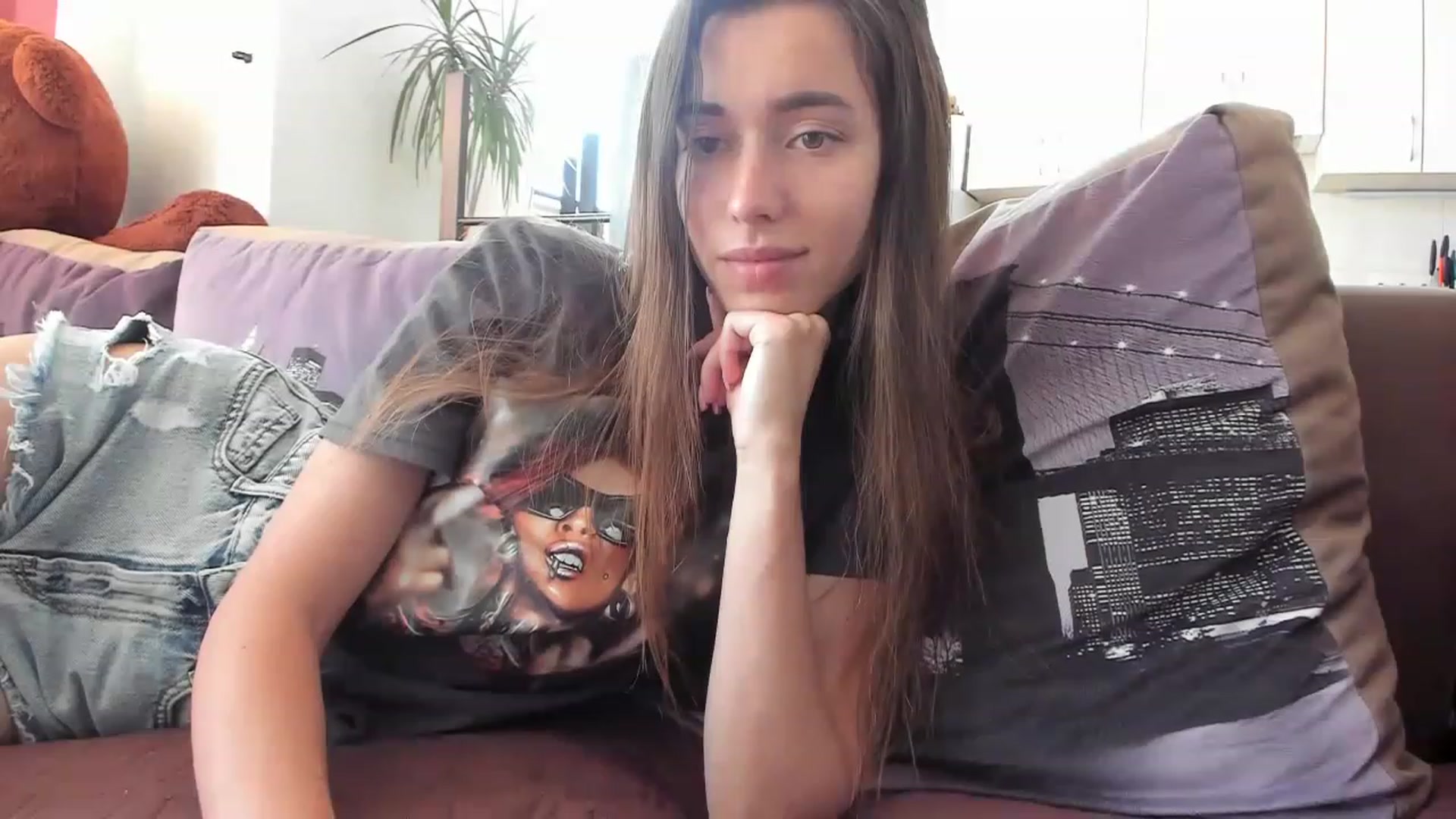 Gallery image thumbnail from Onekiss1's myfreecams stream on, 06/16/2023, 07:56 image 6 of 20