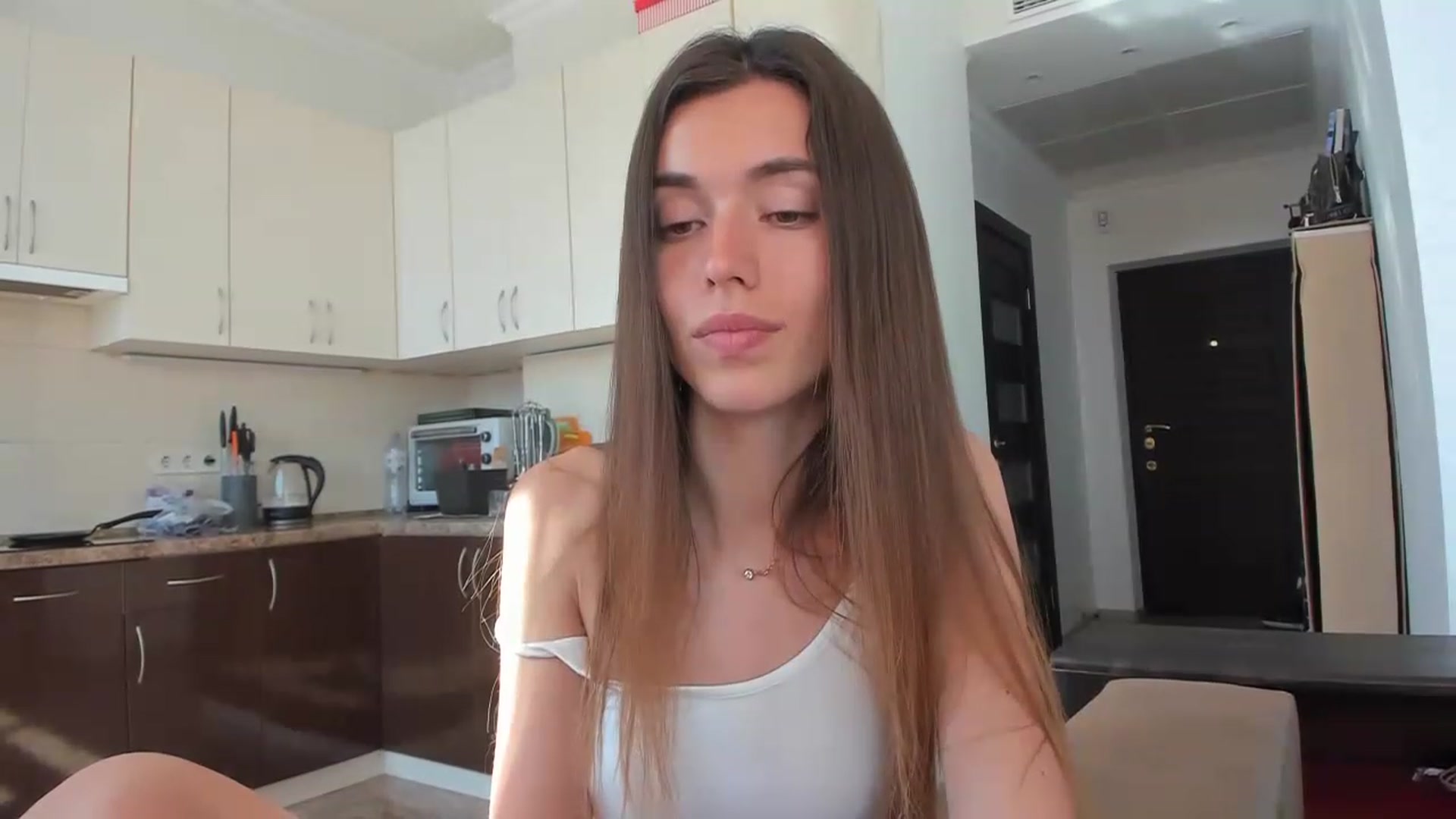 Gallery image thumbnail from Onekiss1's myfreecams stream on, 06/17/2023, 06:57 image 10 of 20