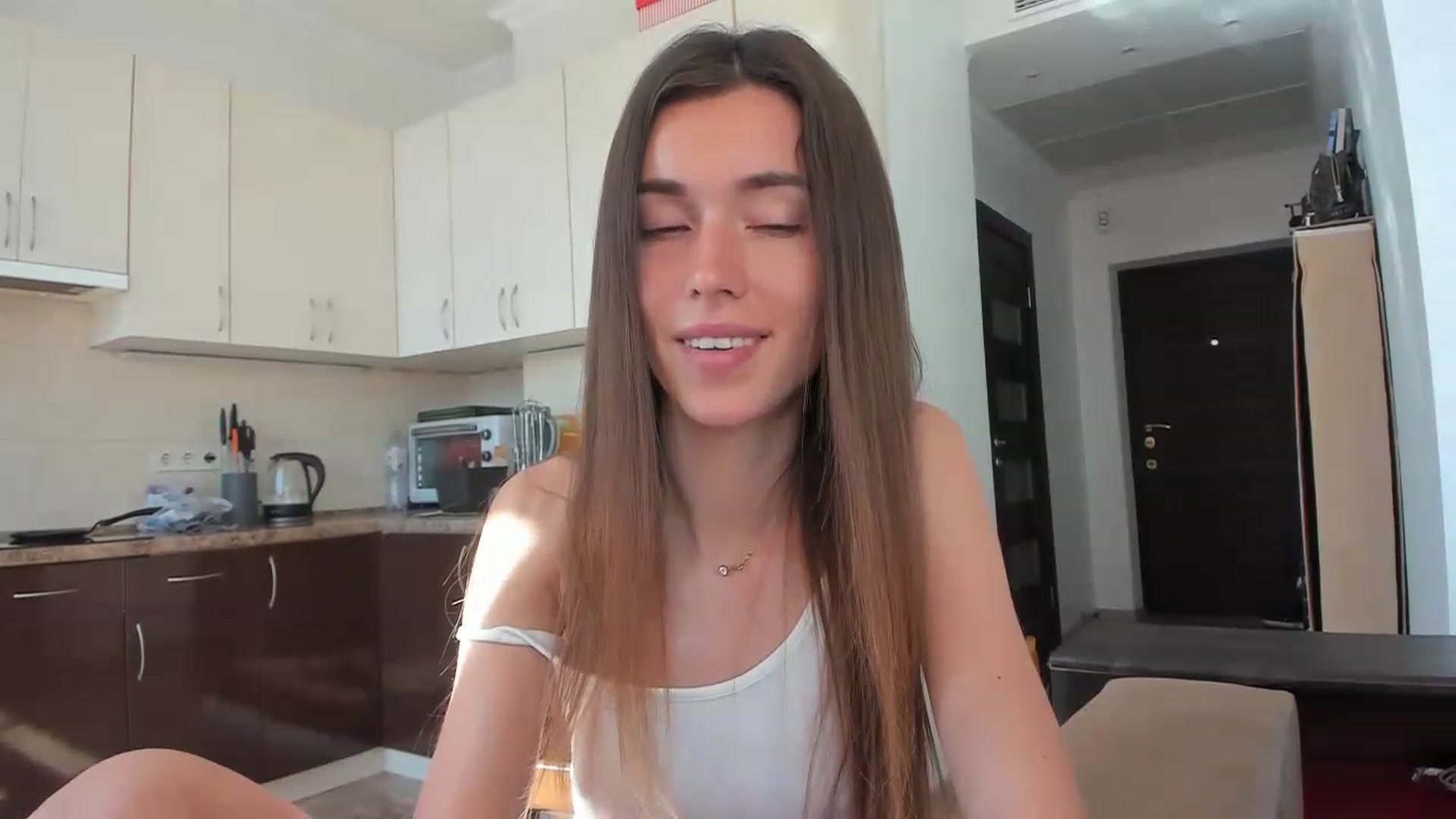 Gallery image thumbnail from Onekiss1's myfreecams stream on, 06/17/2023, 06:57 image 11 of 20