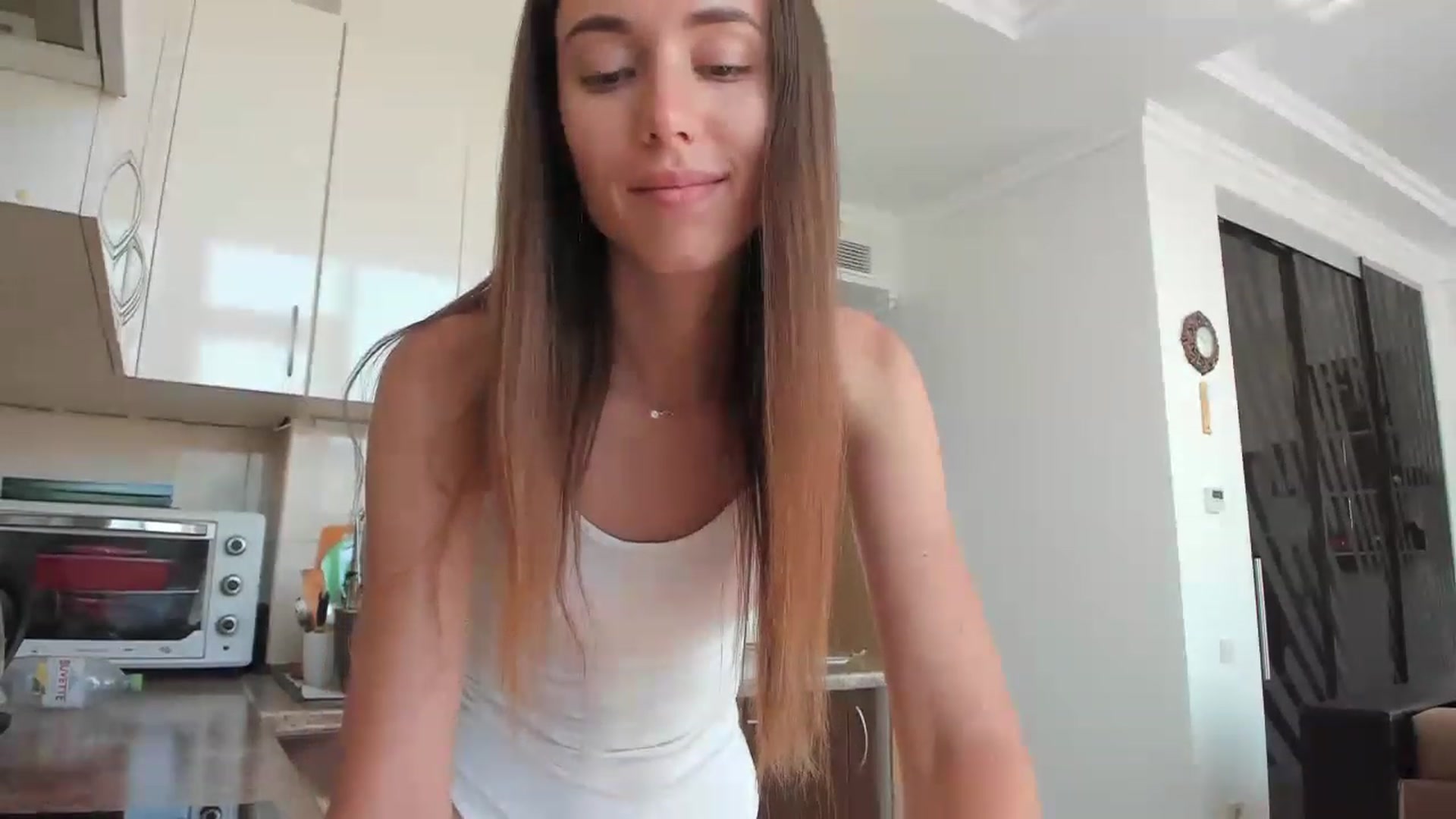 Gallery image thumbnail from Onekiss1's myfreecams stream on, 06/17/2023, 08:20 image 12 of 20